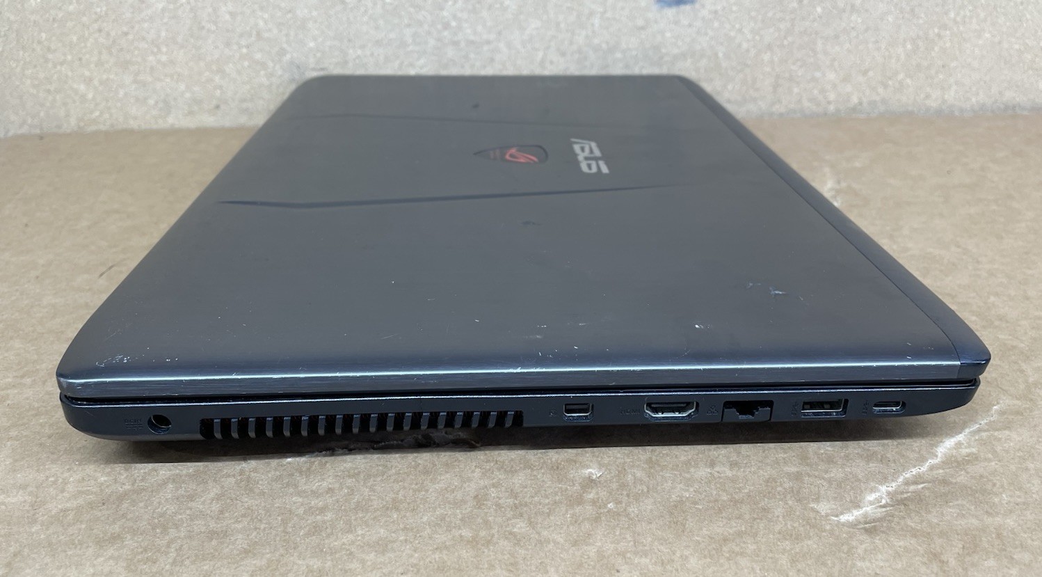 ASUS GL552V Laptop w/ Intel Core i7-6700HQ 2.60 GHZ, 8GB RAM, WIN10 – *READ*