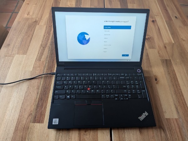Pre-Owned Lenovo ThinkPad E15 ***Needs to be plugged in or battery replaced***