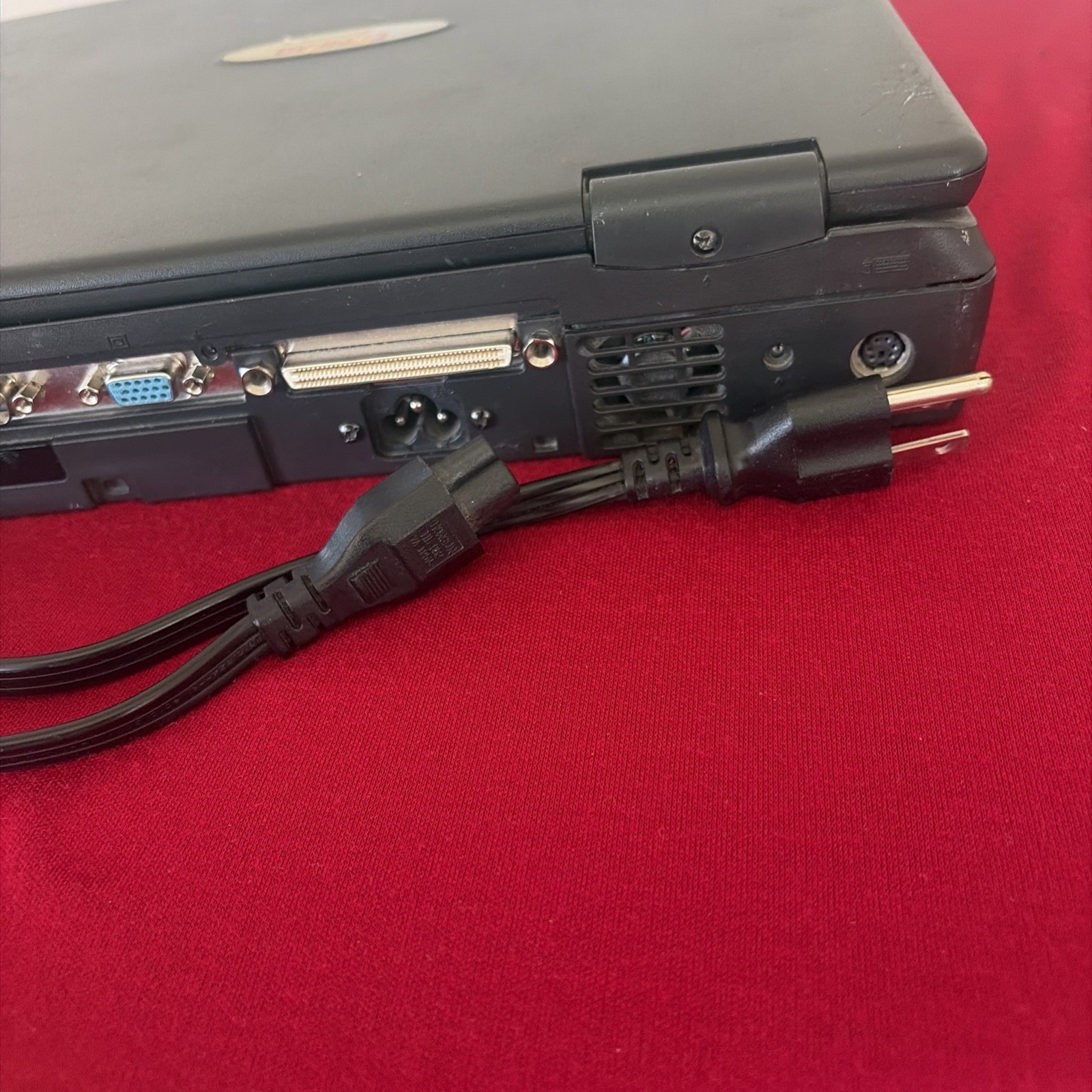 Compaq Armada 1700 Laptop Vintage Boots Power Cable HDD Floppy Caddy Battery