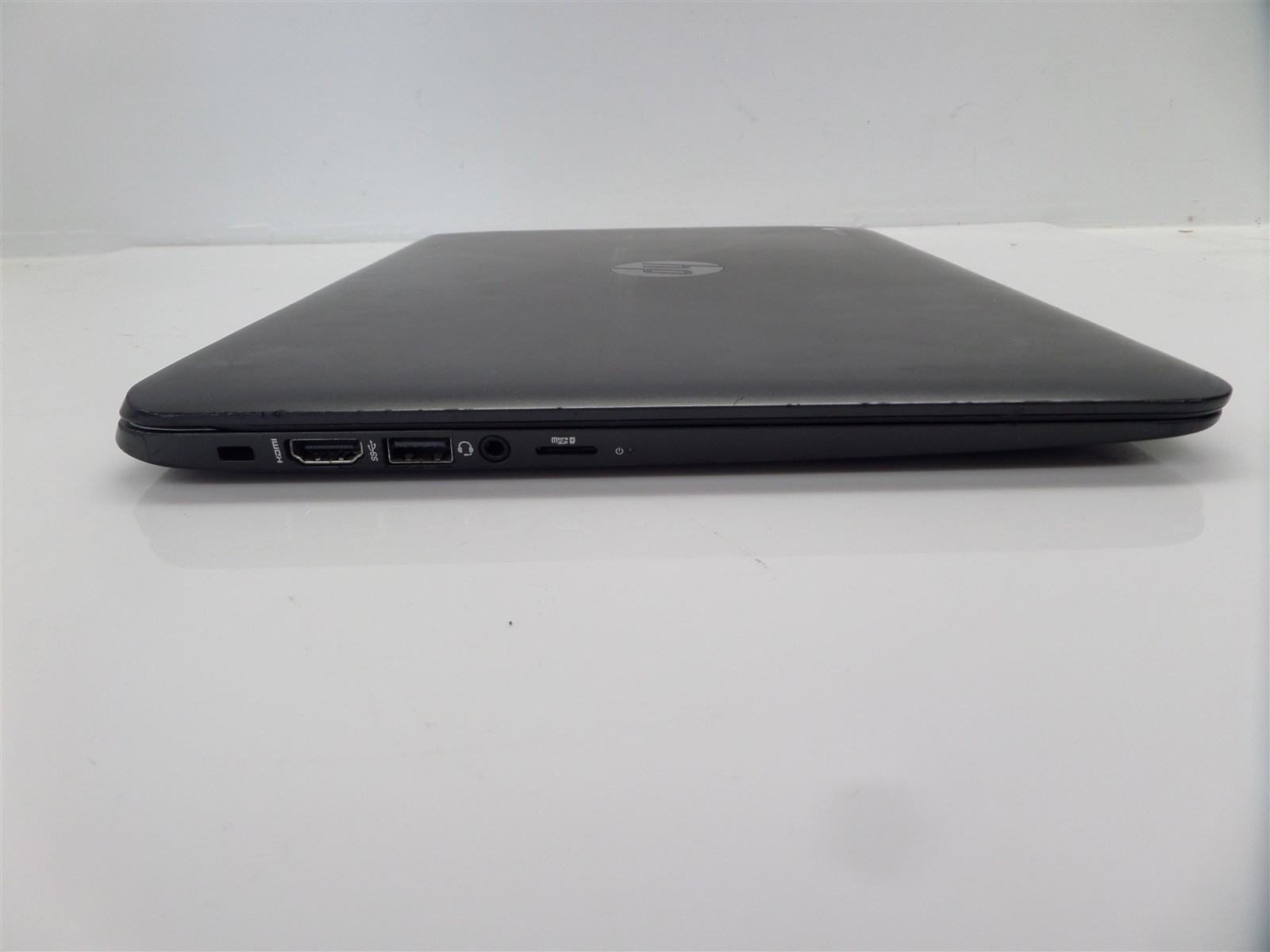 HP 14″ Chromebook 14 G4 32GB eMMC 4GB RAM N2840 2.16Ghz CPU – Cracked Plastic