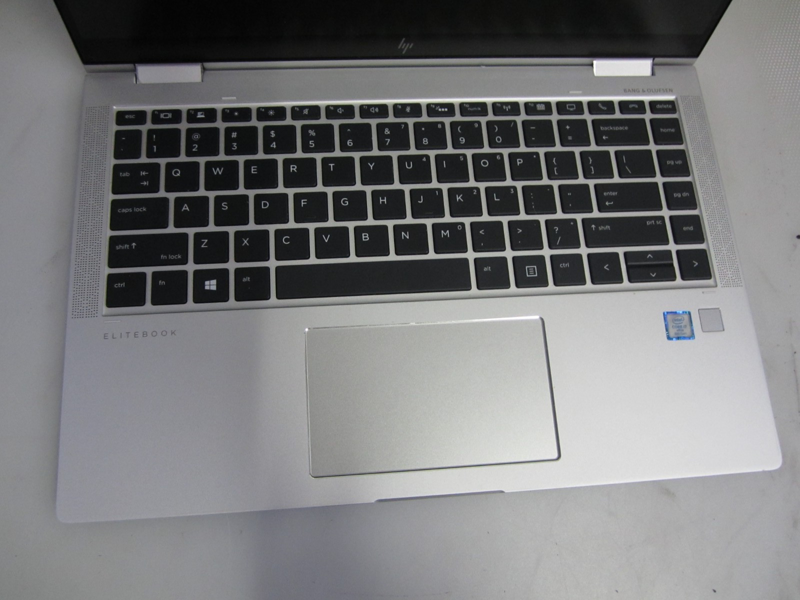 HP EliteBook X360 1040 G6 i78665U 1.90GHZ 16GB 256GBM2SSD Laptop UBUNTU +AC READ