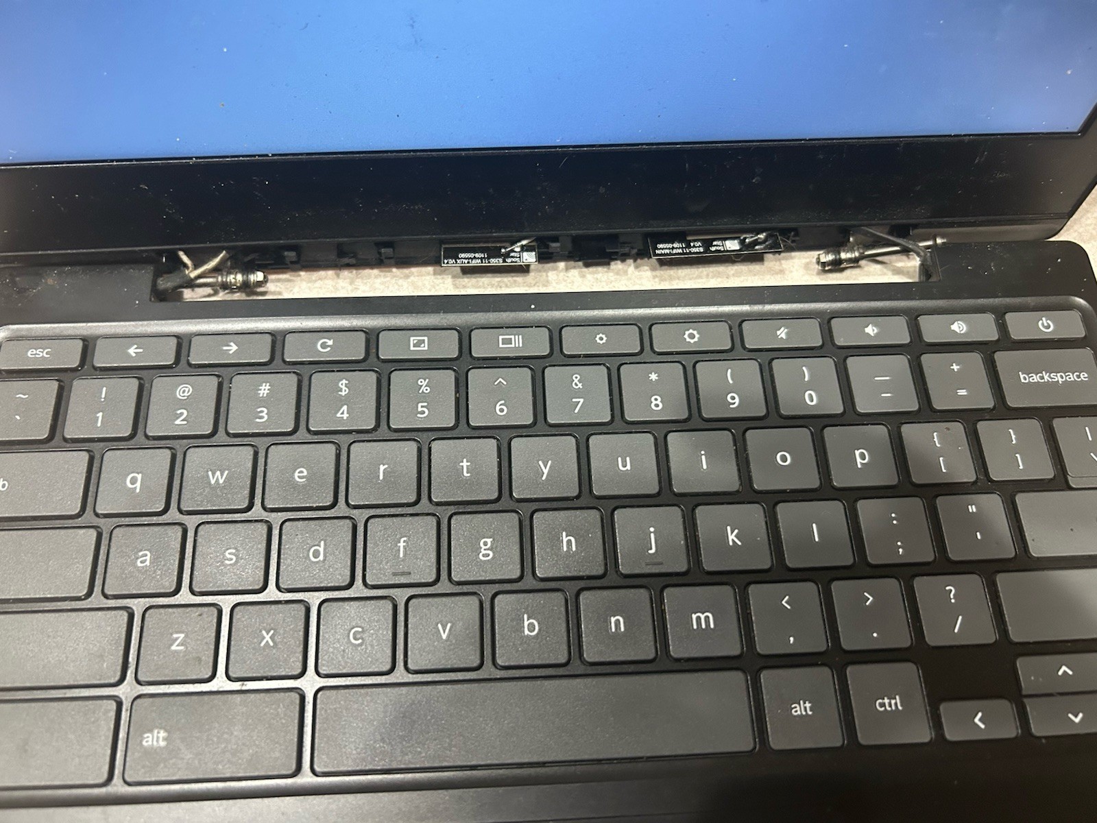 Lenovo IdeaPad 3 CB 11AST5 AMD A6-9220C 4GB Ram 64GB SSD