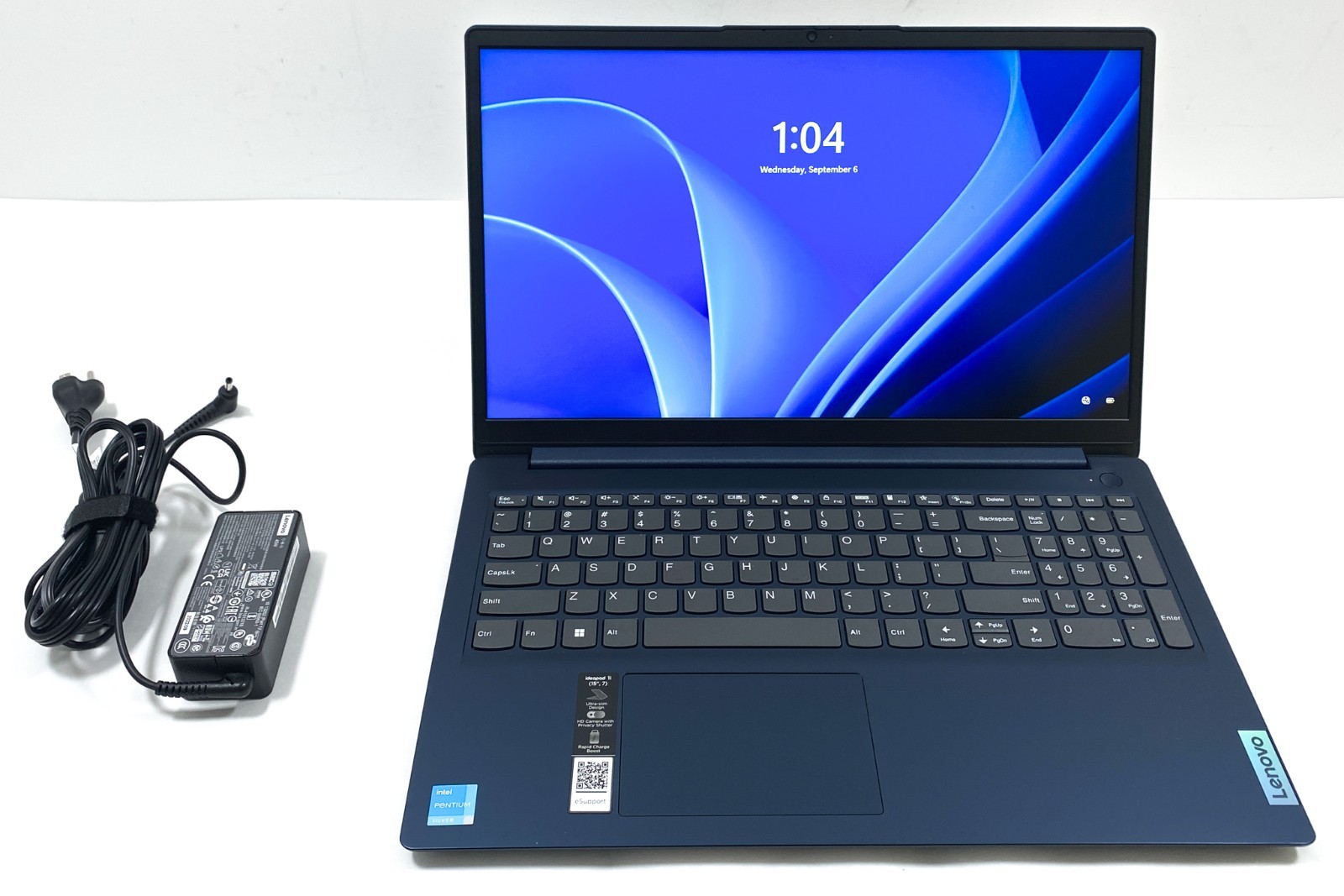 Lenovo Ideapad 1 15IJL7 15.6in Silver N6000 1.1GHz 4GB RAM 128GB SSD UHD CLEAN!!