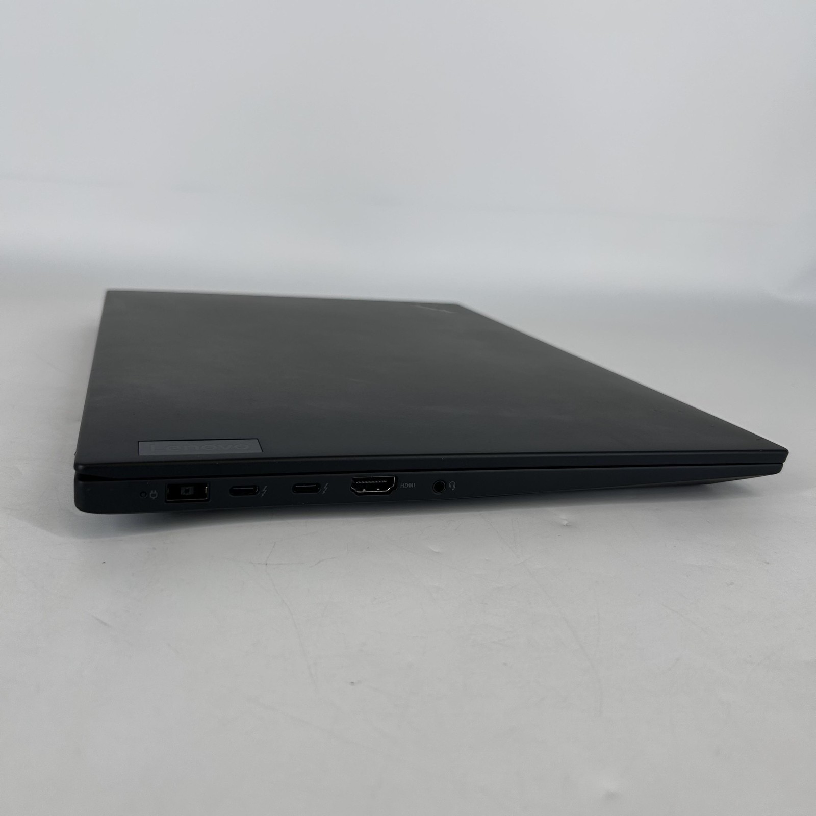 Lenovo ThinkPad P1 Gen 5 16 FHD+ 2.4 GHz i7-12800H 8GB 256GB SSD RTX A1000 Good
