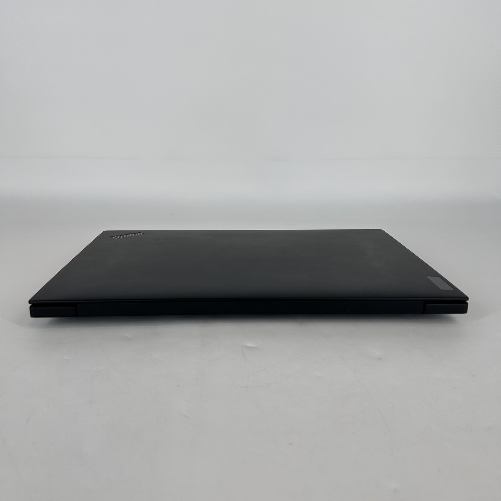 Lenovo ThinkPad P1 Gen 5 16 FHD+ 2.4 GHz i7-12800H 8GB 256GB SSD RTX A1000 Good