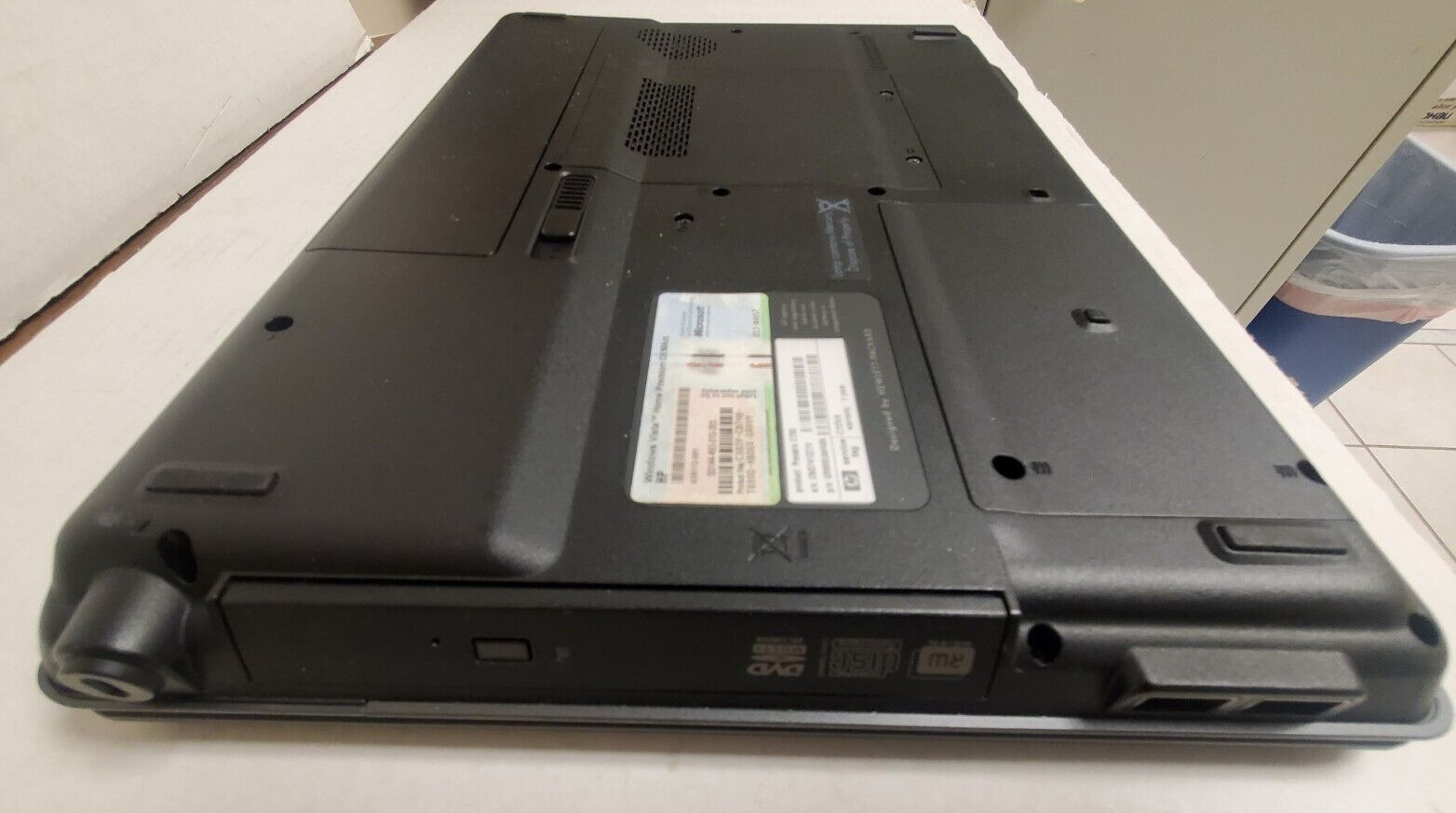 HP Compaq Presario C700 15.4” Intel Pentium Dual Core 1GB RAM NO HDD Works fine