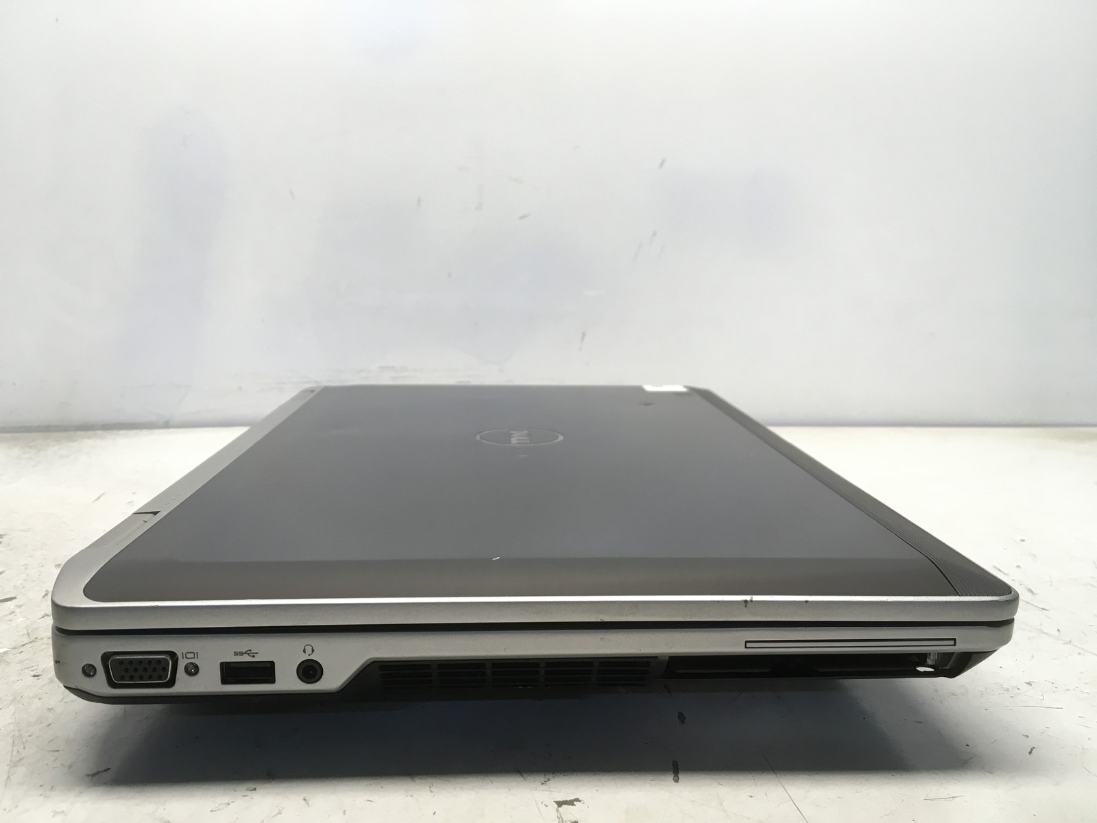 Dell Latitude E6530 Intel i5-3210M 2.5GHz 8 GB NO HDD No Batt