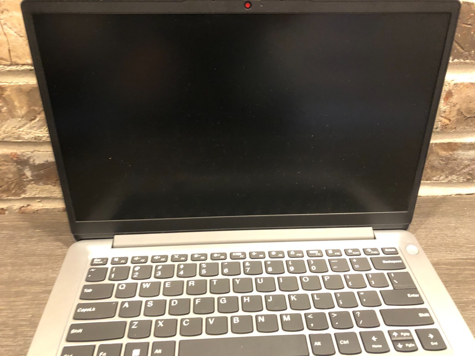 Lenovo IPad 1i 14LapT,14″S,I P,AI Enabled,4GB M,128GB eMMC S,W11,82LV003WUS