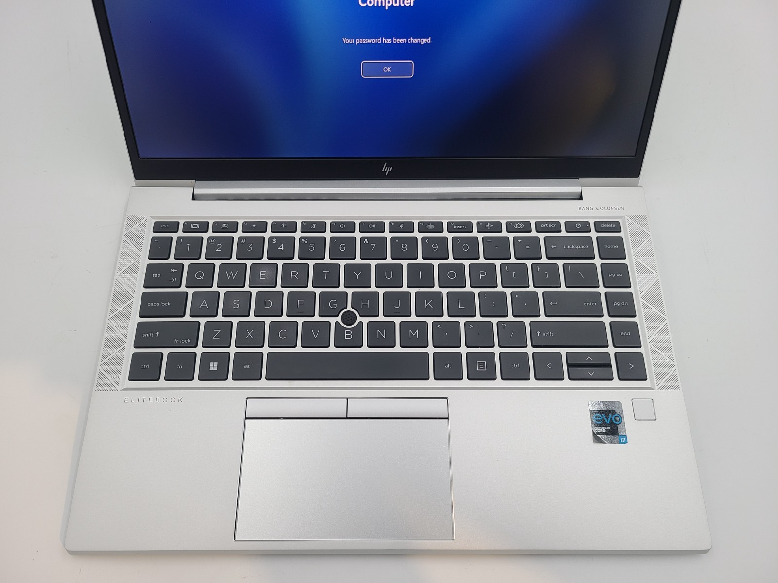 HP EliteBook 840 G8 i7-1165G7 2.70GHz 16GB Ram 512GB SSD Win 11 Pro