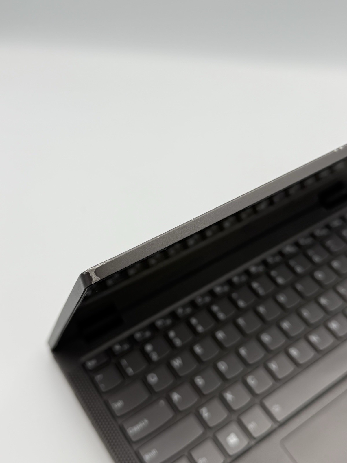 Lenovo Yoga C640-13IML LTE – 13.3” i5 10th Gen | 8GB RAM | 512GB SSD – 93G