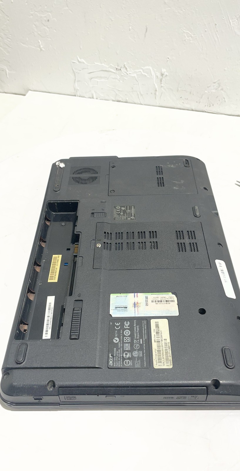 Acer Aspire 5734Z 4725 S/N LXPXN020820171B6D91601 15.6″ Laptop FOR PARTS