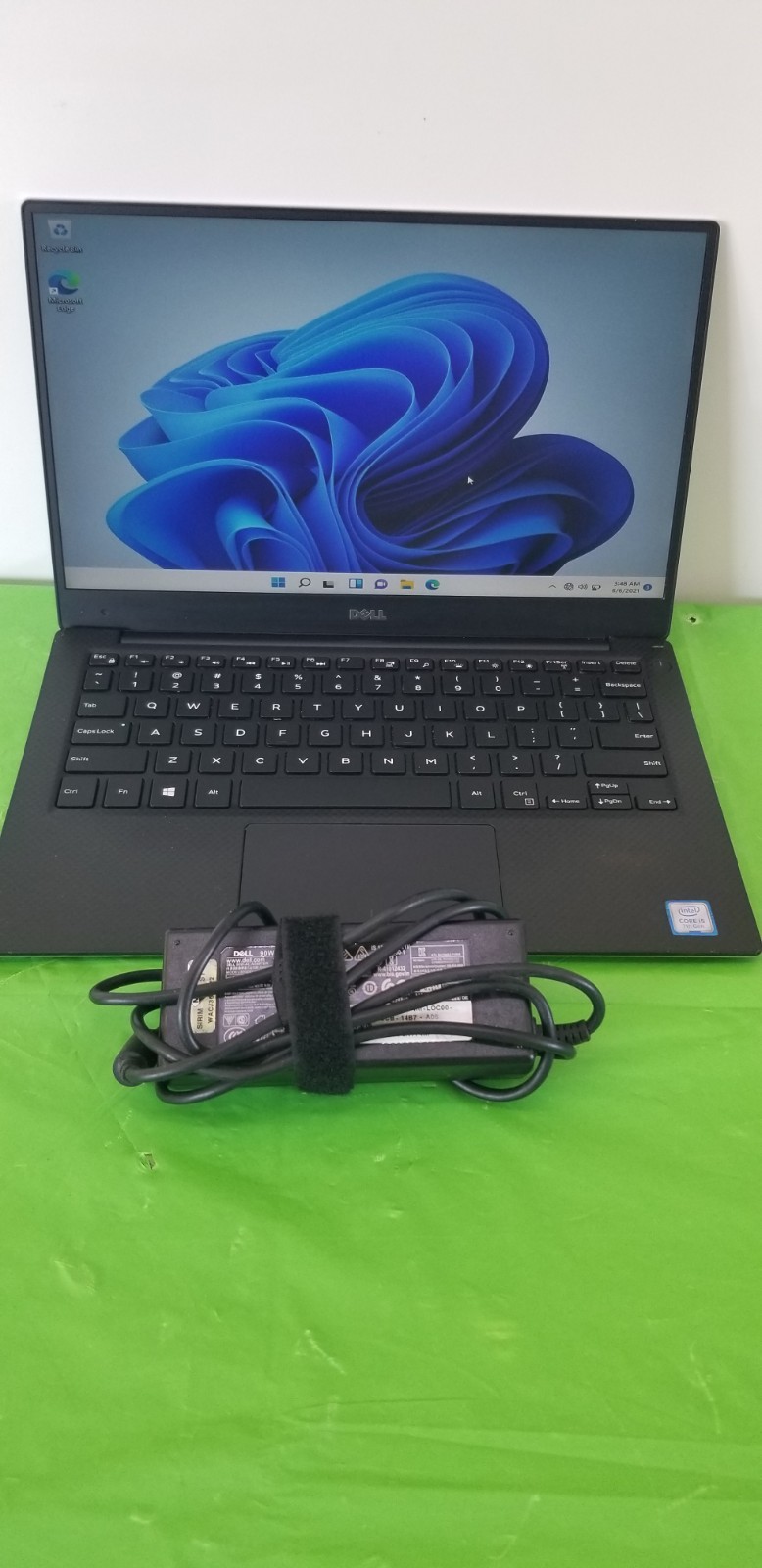 13.3″ Dell XPS 13 9360 Laptop i5-7200U @ 2.50GHz 8GB RAM 256GB SSD Win 11 Pro