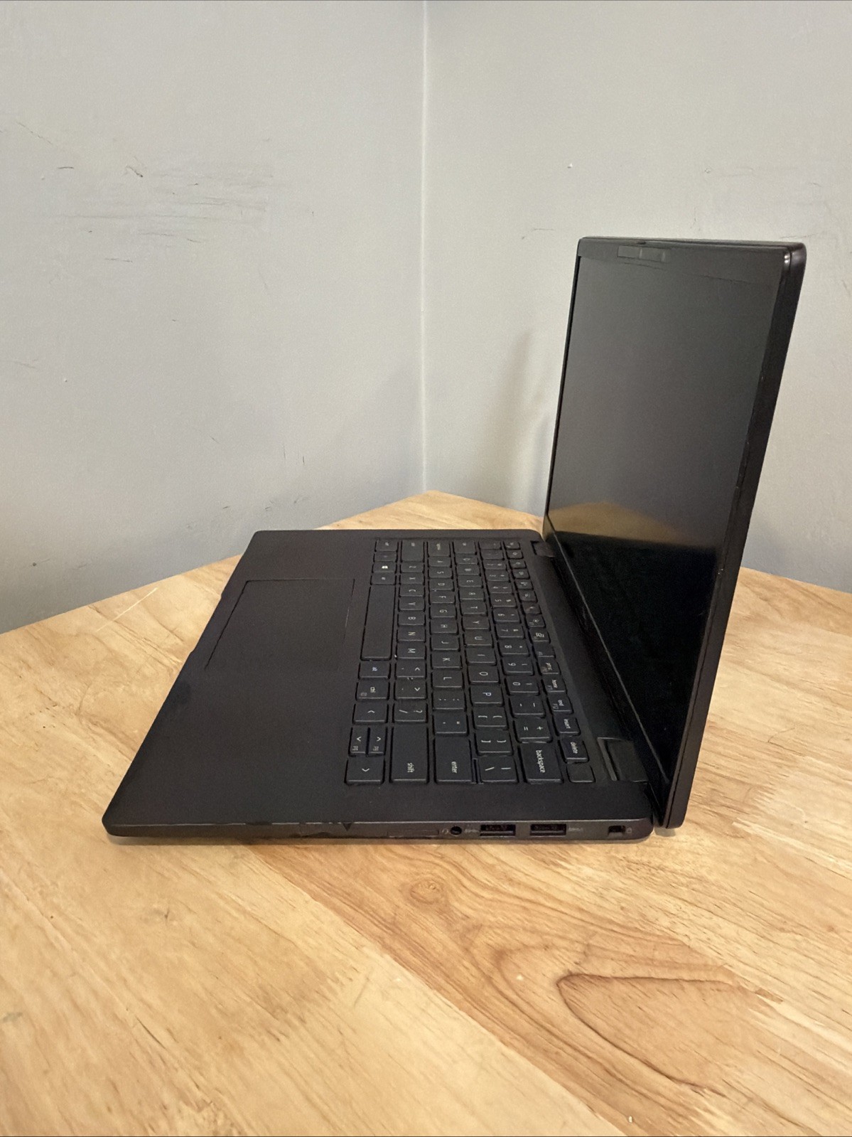 Dell Latitude 7410 CORE I7-10610U 1.80GHZ 32GB 256GB SSD, W11 & CORD