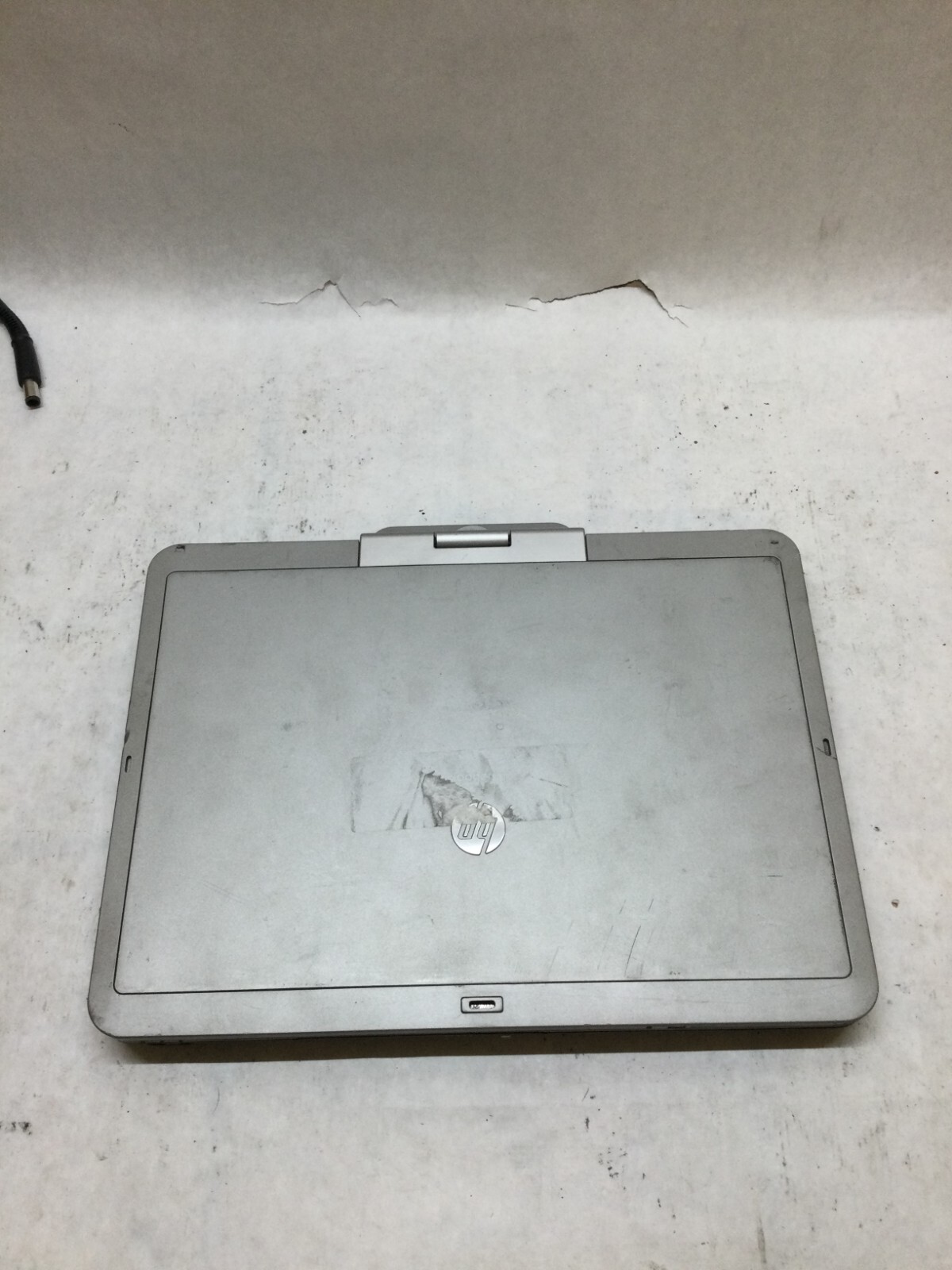 HP EliteBook 2740p 12.1″ Laptop Intel i5-560M 2.67GHz 2GB RAM NO HDD/OS Parts DW