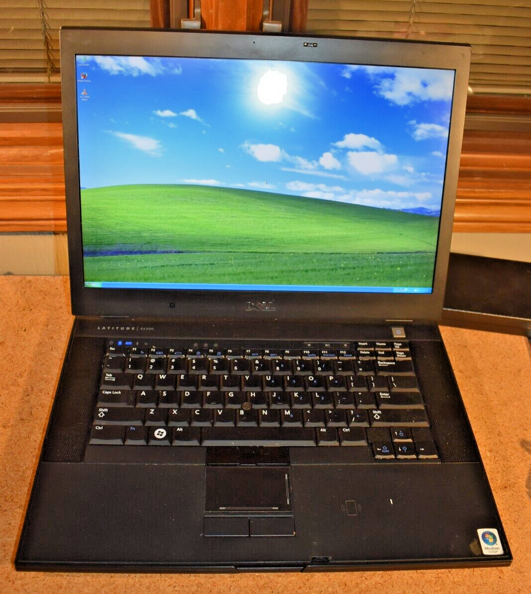 Dell Latitude E6500 P8600 2.26GHz 4GB RAM 160GB HDD WUXGA 1920×1200 Windows XP