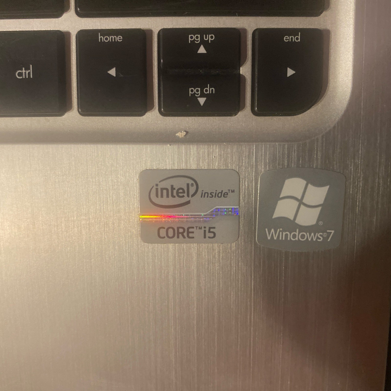 HP Envy Spectre XT Laptop with Intel Core I5 132050nr and Beats Audio Speaker