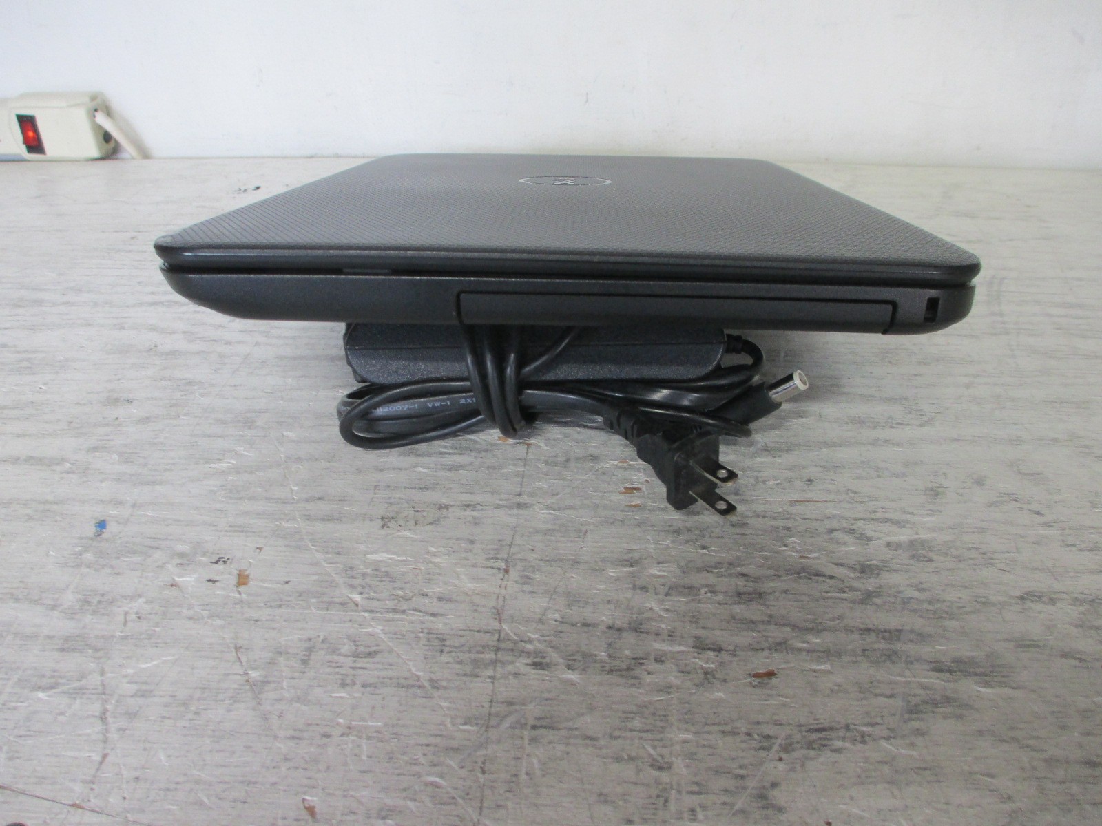 No Battery! Dell Inspiron 15 3531 Intel Celeron N2830 2.16GHz 350GB HDD 4GB RAM
