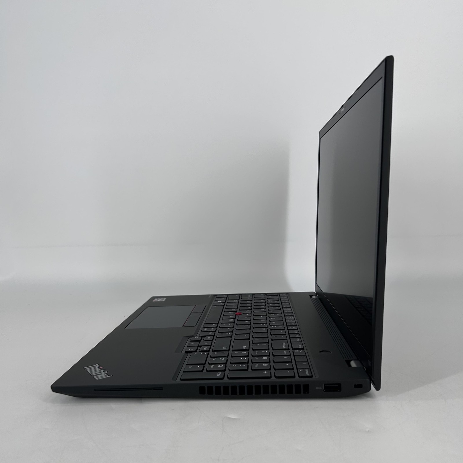 Lenovo ThinkPad T16 Gen 2 FHD+ TOUCH 3.3 GHz Ryzen 7 PRO 7840U 16GB 512GB SSD