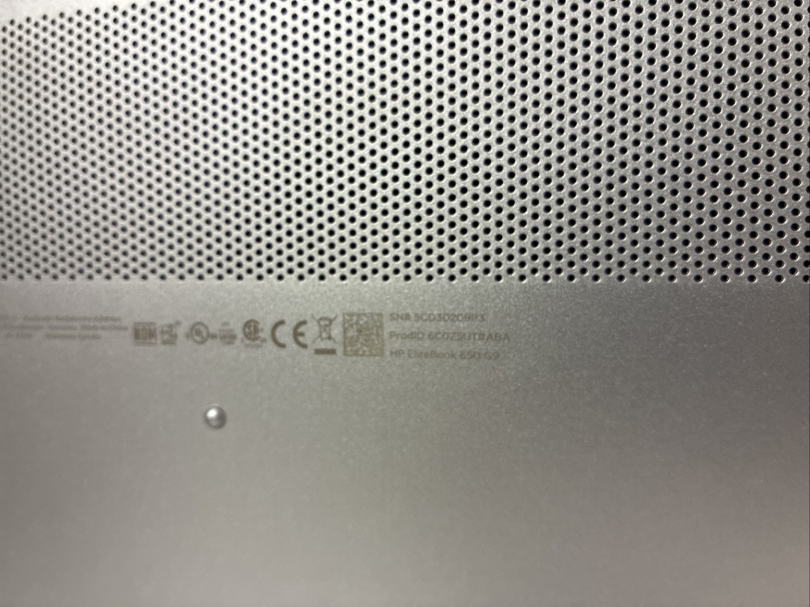 HP EliteBook 650 G9 15.6″ i5-12th Gen 16GB RAM 256GB SSD Win 11 – Charger – used