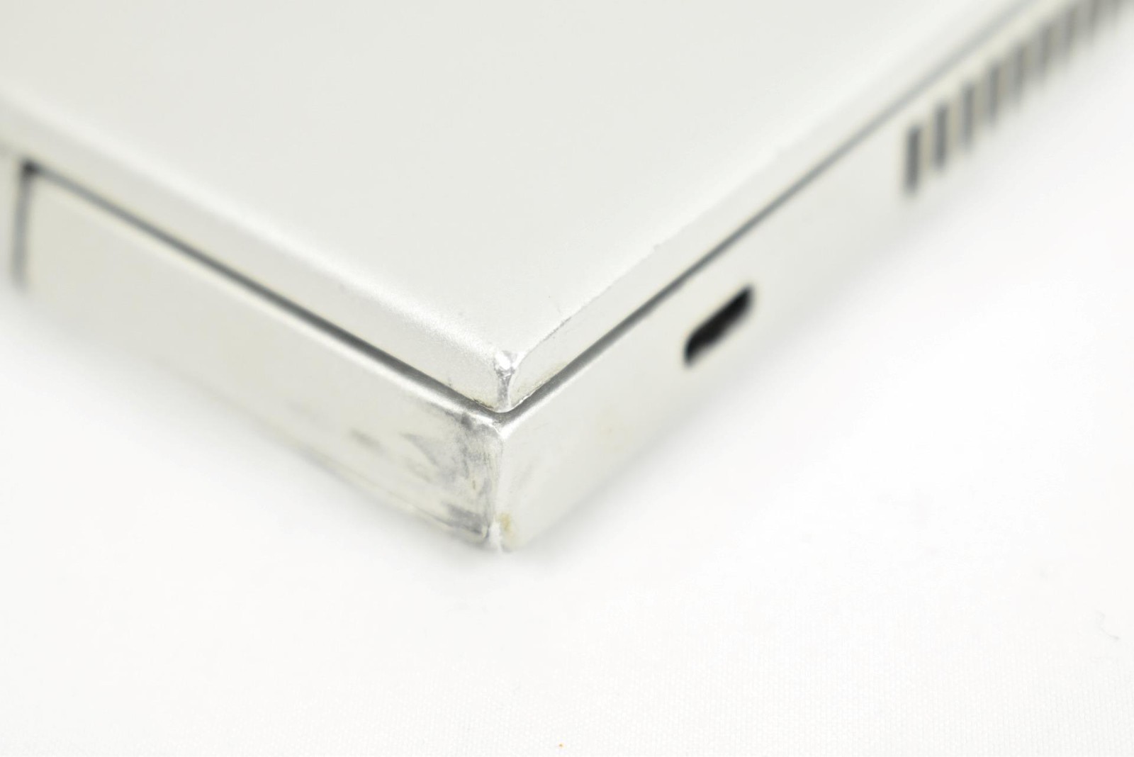 HP EliteBook 840 G5 Laptop i7-8650U 1.9GHz 16GB 256GB SSD 14″ No OS *See Details