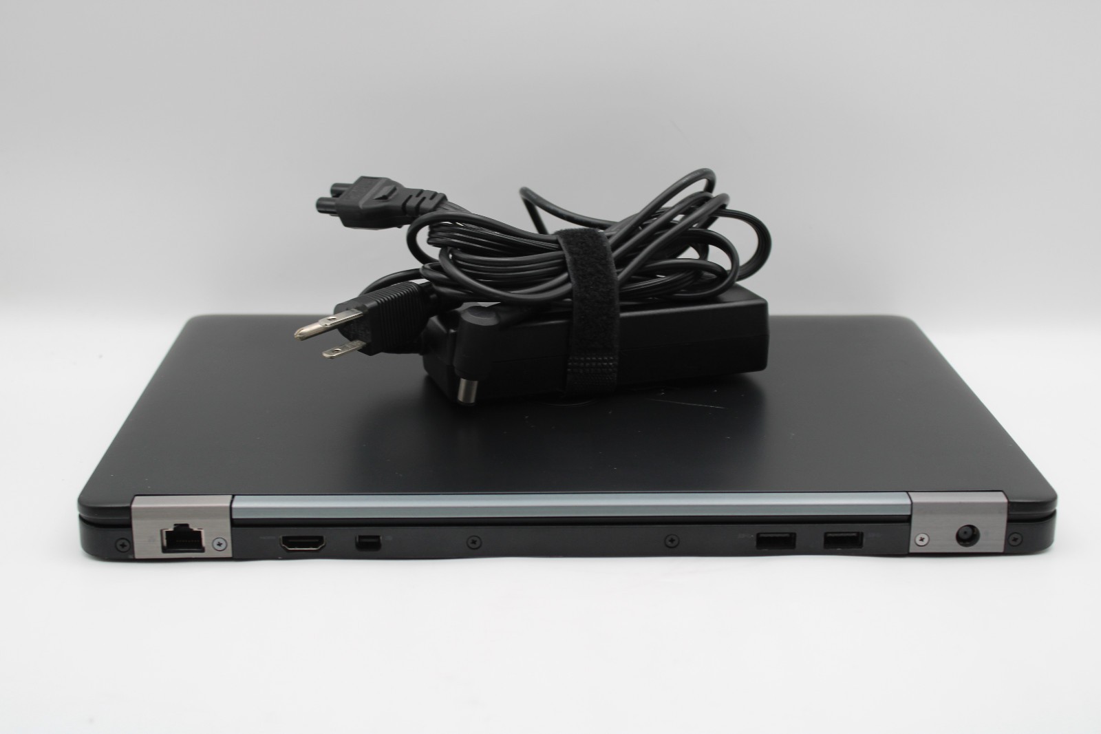 Dell Latitude E7470 _ i7-6650U @ 2.2 GHz 8GB RAM 256GB SSD No OS