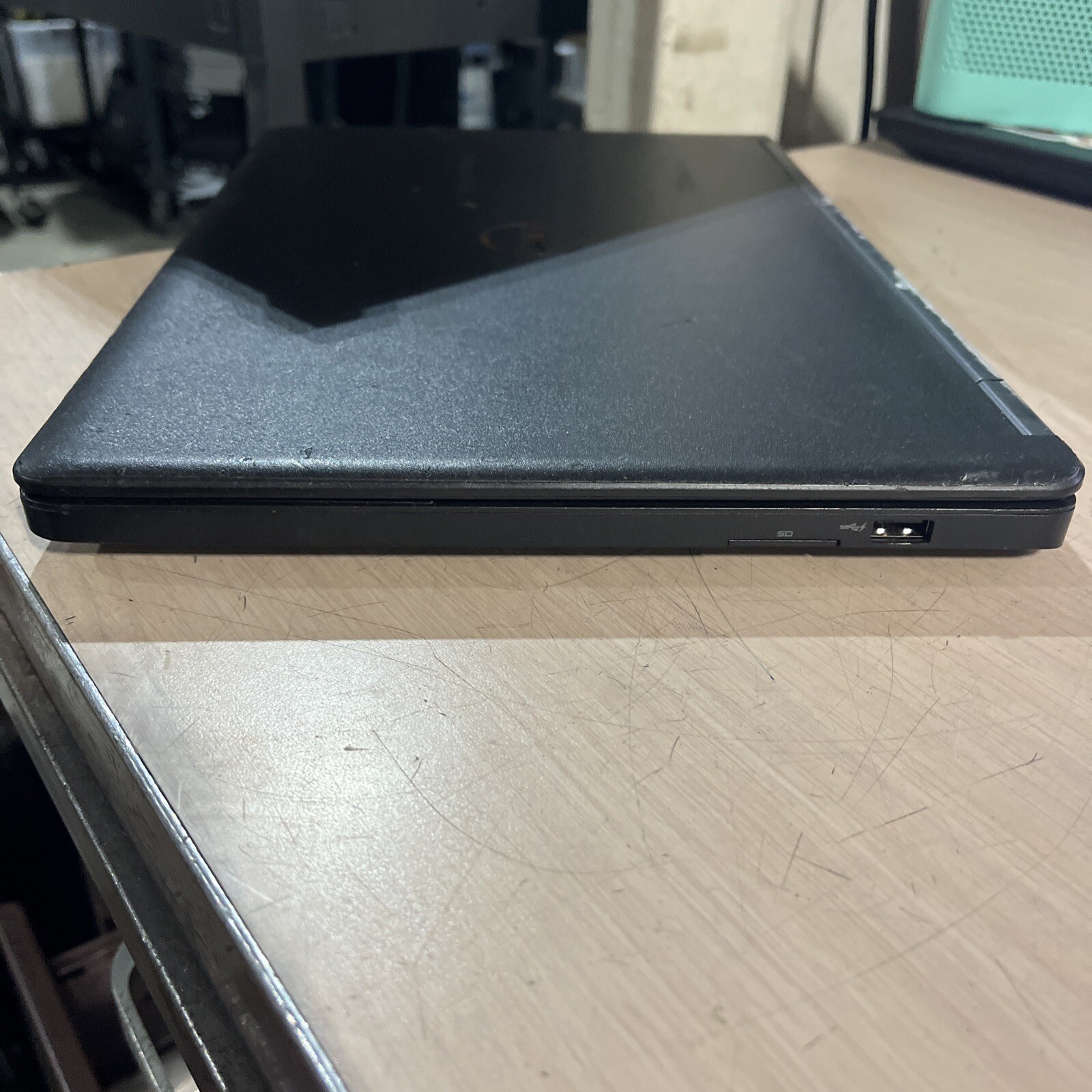 DELL LATITUDE E5450 INTEL CORE I5-5300U 2.30GHZ 8GB RAM NO HD
