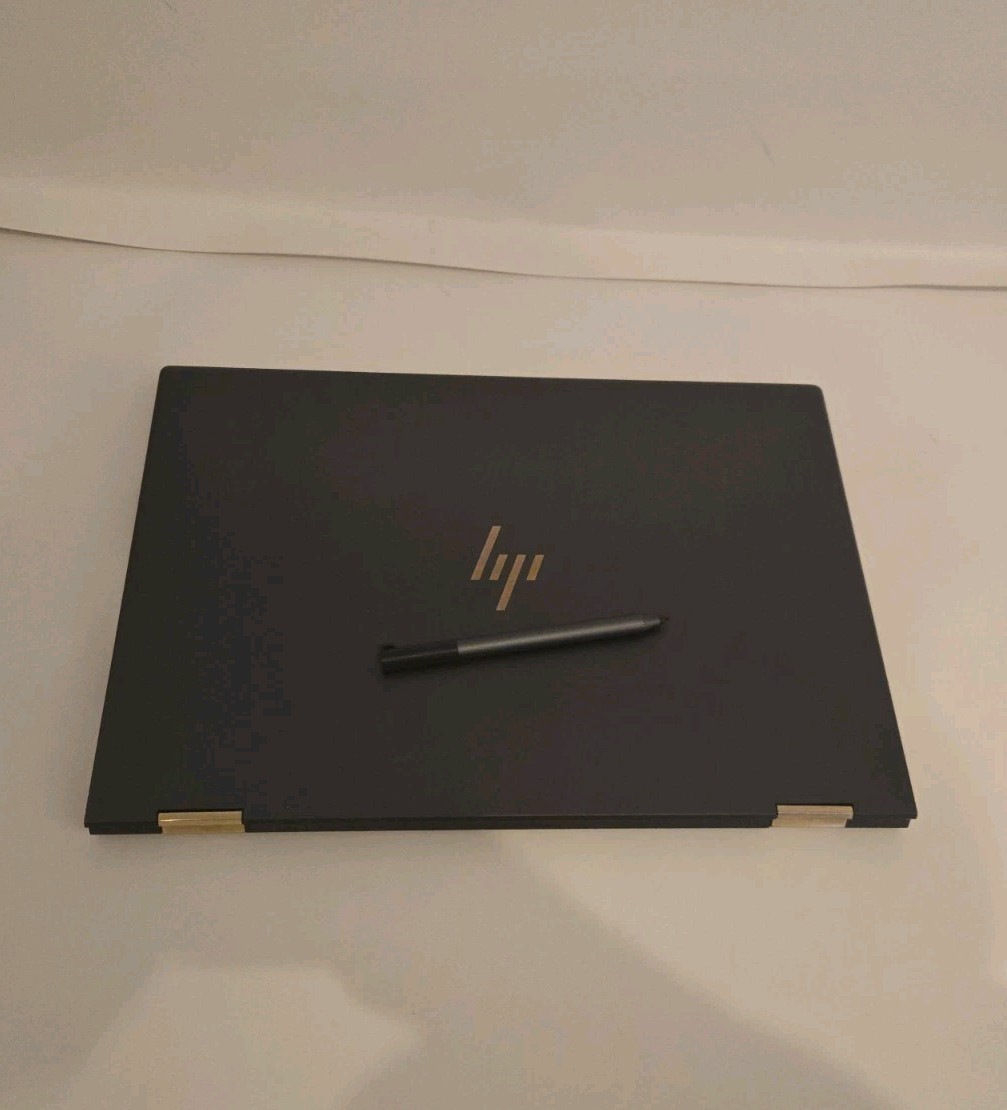 HP Spectre x360 15-ch0xx 15.6″ 4K Touch i7-8550U 32GB 256GB MX150 Win11 + Pen