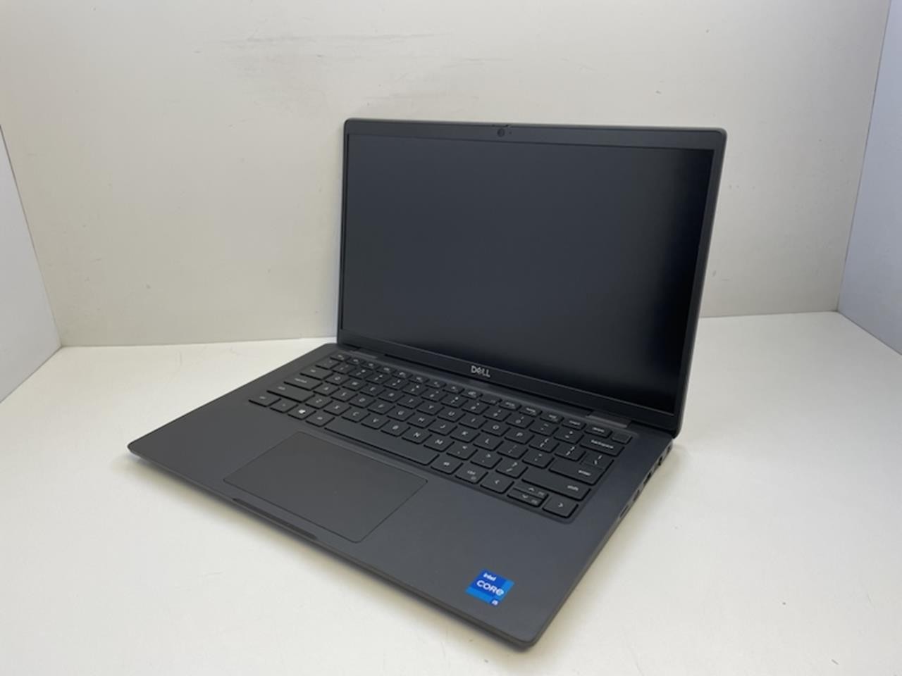 DELL LATITUDE 7420 Laptop w/Intel Core i5-1135G7 2.40 GHZ + 8GB No HD/Battery