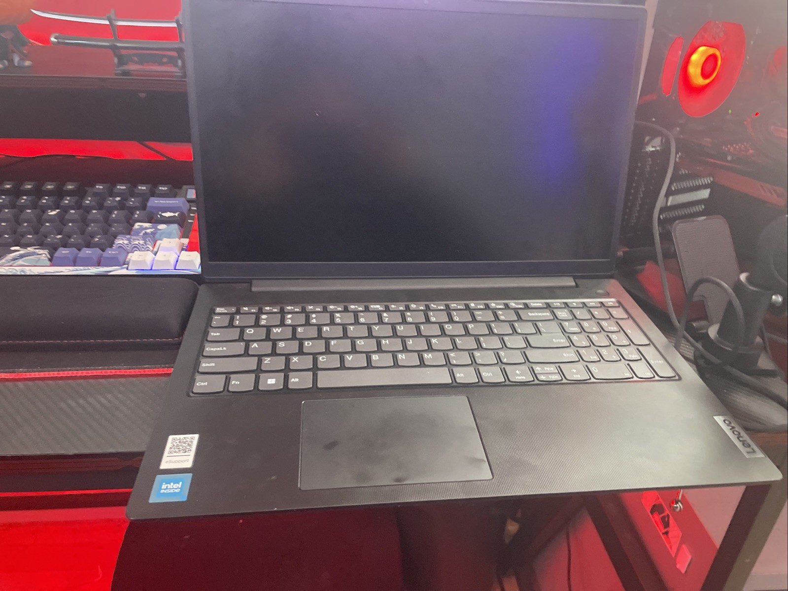Lenevo V15 Series Bussniess Laptop 32 GB Ram 2tb ssd Ethernet Port Long Battery