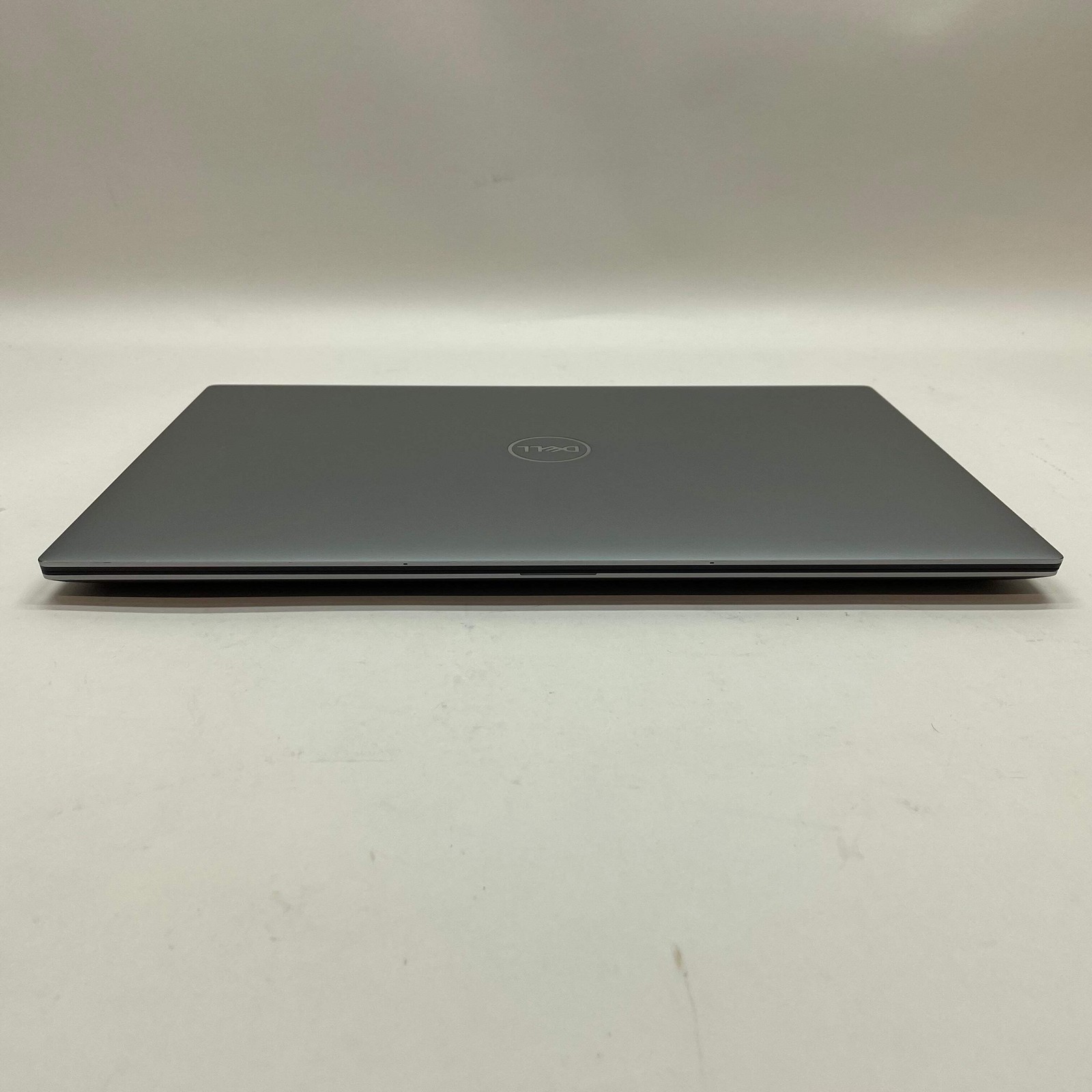 Dell Precision 5560 15.6″ i9-11950H 2.6GHz 32GB RAM 512GB SSD