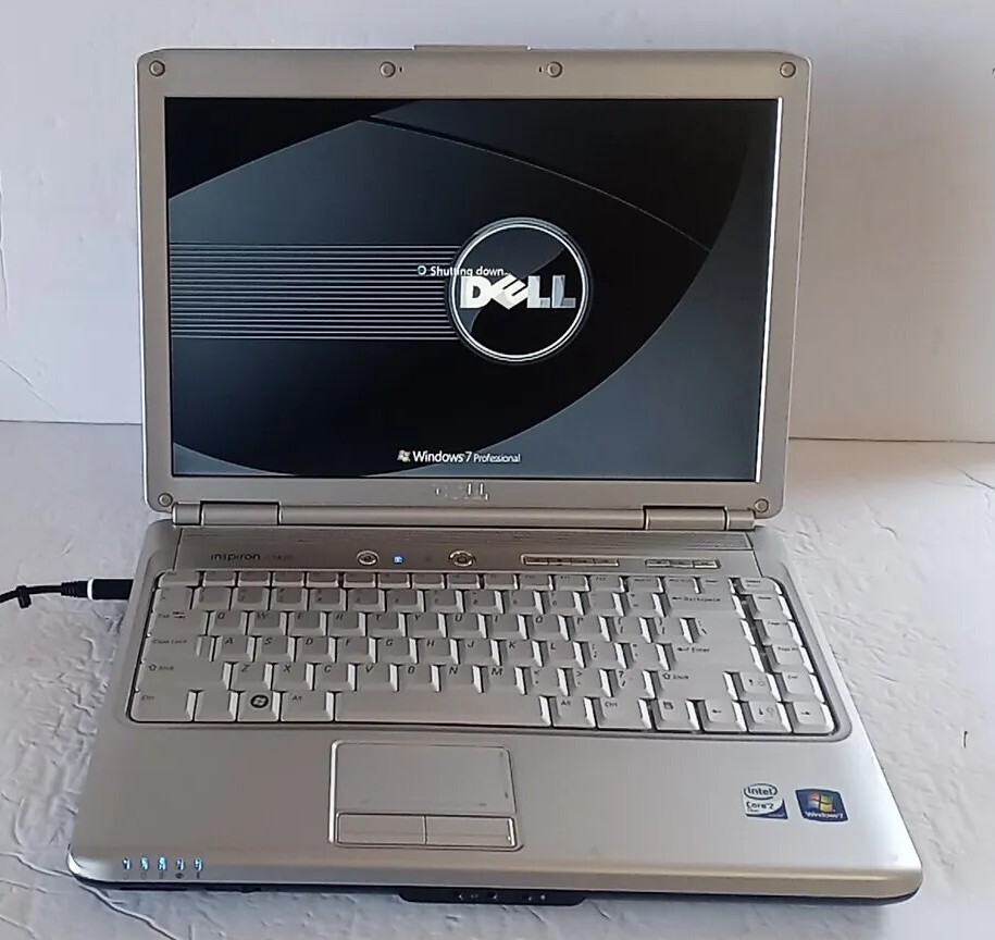 DELL INSPIRON 1420 14″ INTEL CORE 2 DUO CPU 2.00 GHz 3GB 320GB Win 7 PRO