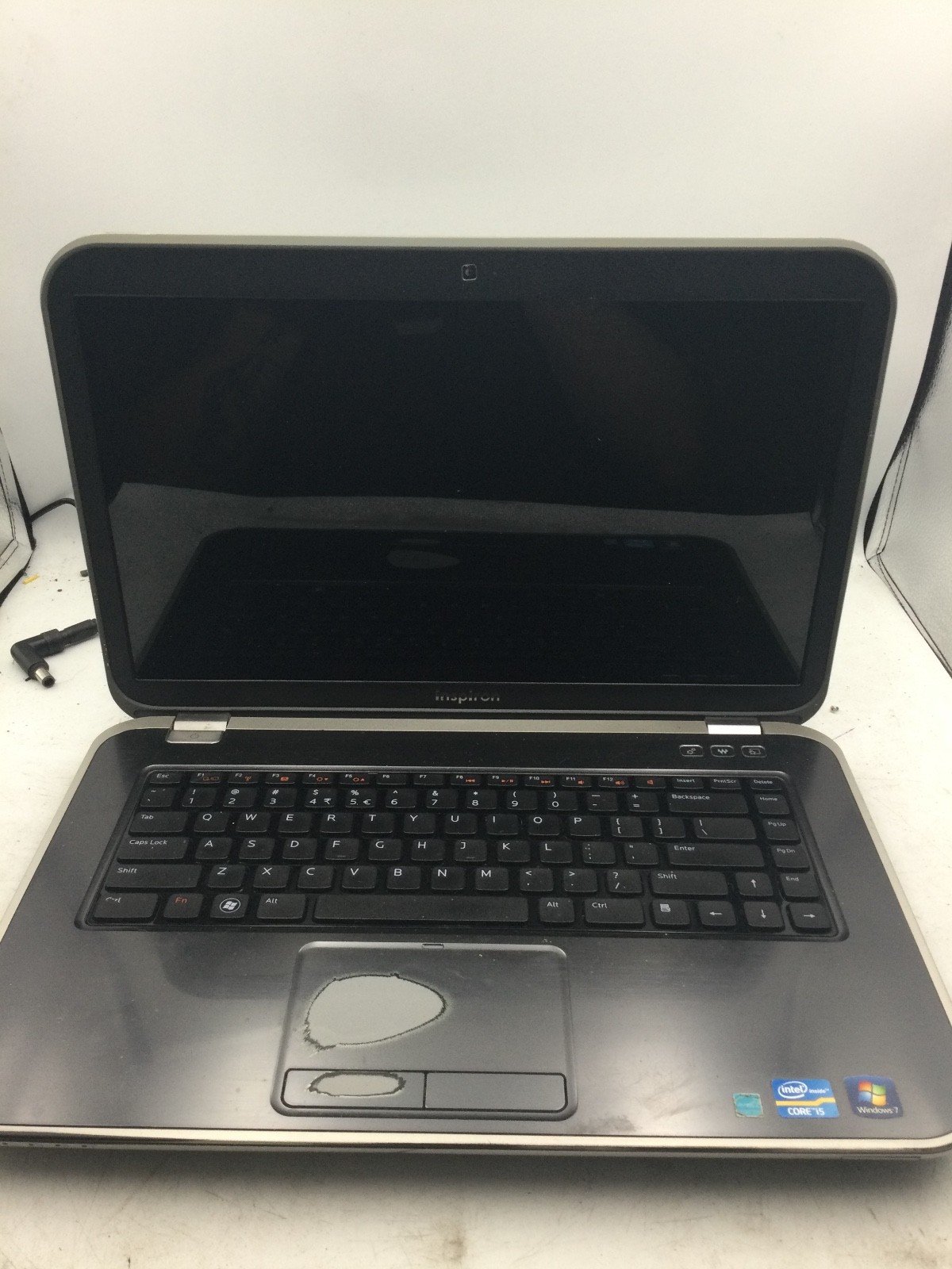 Dell Inspiron 5520 – FOR PARTS-15″- Intel Core i3 3rd Gen -DOES NOT POWER ON-BB