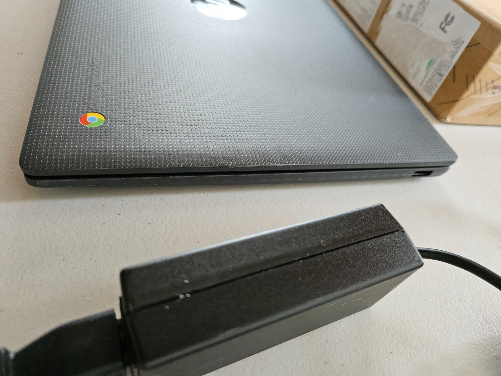 HP Chromebook laptop 14a-nf0000nr (9P988UA) Intel N-series 4 GB 64 GB