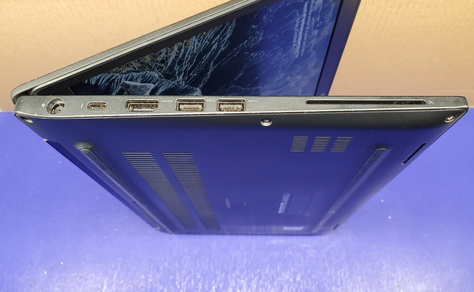 Dell Latitude 7490 Core i7-8650U@1.9GHz 16GBram 512ssd “Professionally Restored”