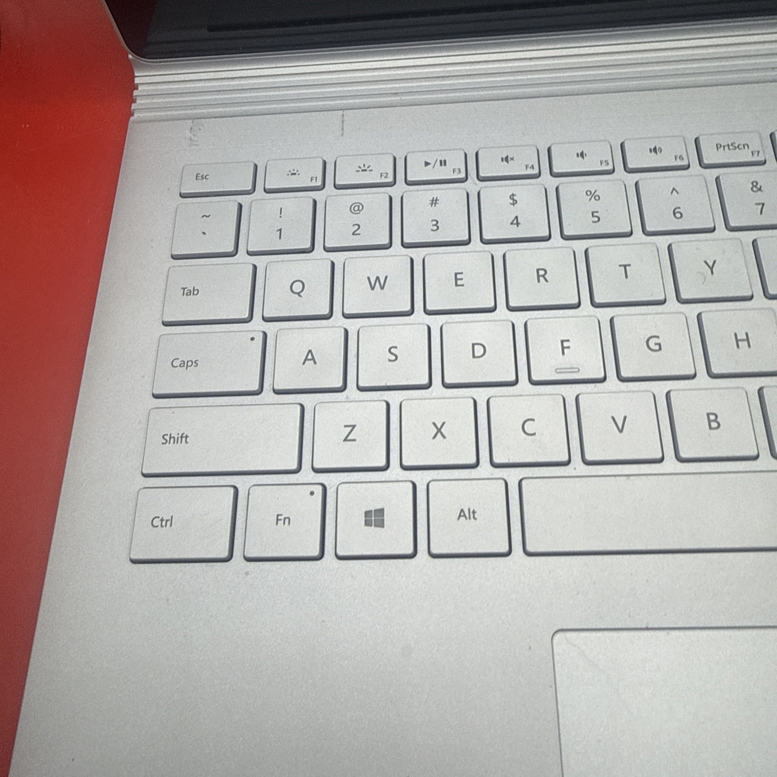 Microsoft Surface Book 1703 i5 13.5″ 128gb 8gb For Parts Only