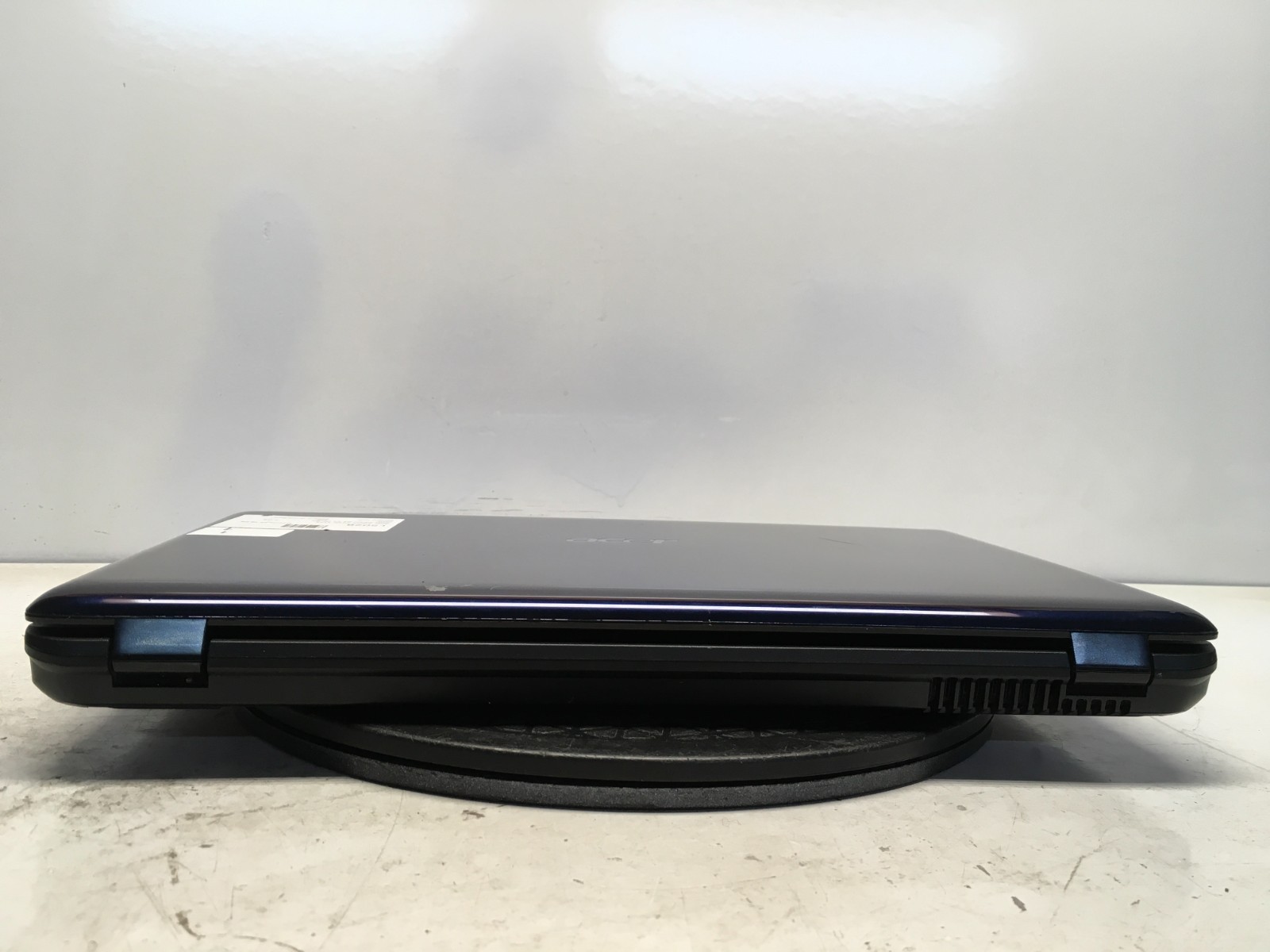 Acer Aspire 5536-5142 AMD Athlon 64 X2 QL-65 2.1GHz No RAM/ HDD/Batt -Parts Only