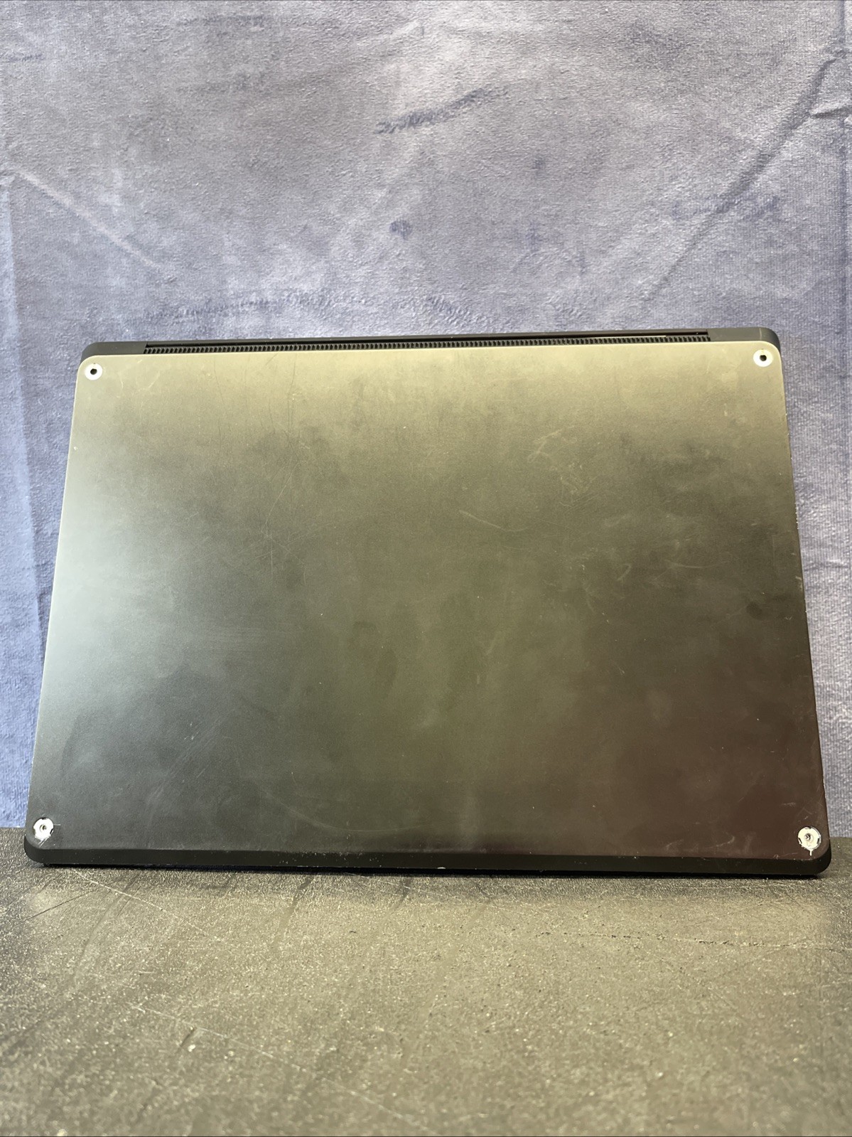 Microsoft 1951 Tested LCD Screen w/ Chassis & Battery -No Motherboard
