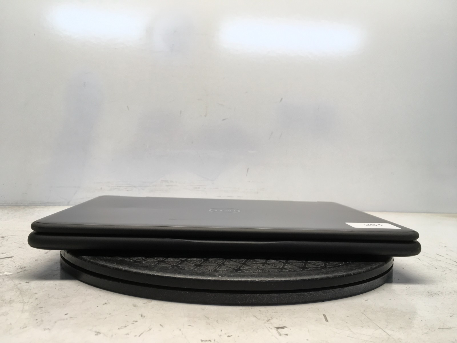Dell Latitude 3190 2-In-1 Intel Pentium Silver N5000 1.1GHz 4 GB NO HDD