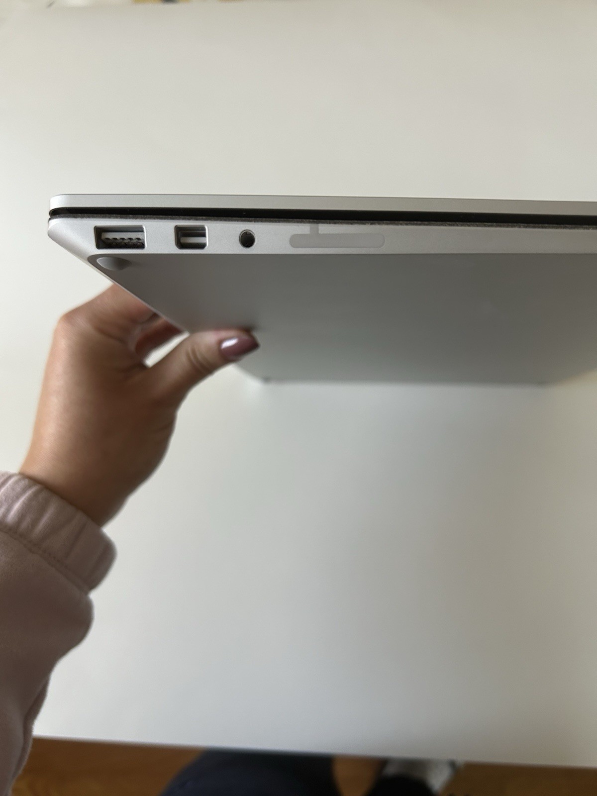 Microsoft Surface Laptop 13.5 inch (256 GB, Intel Core i5 7th, 8 GB) touchscreen