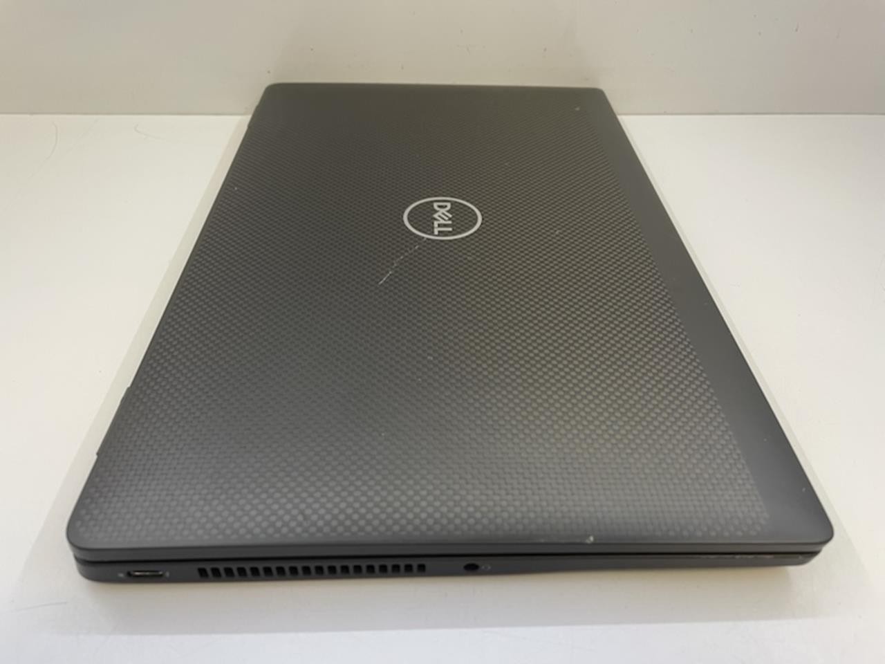 DELL LATITUDE 7420 Laptop w/Intel Core i5-1135G7 2.40 GHZ + 8GB No HD/Battery