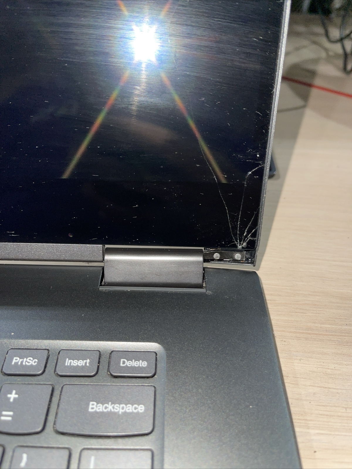 Lenova Yoga 730 15IKB i5-8250U 1.60GHZ 16GB RAM NO NHD