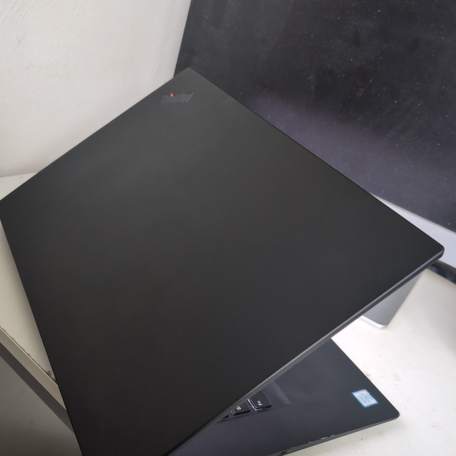 Lenovo Thinkpad P1 Gen 1 4K Screen I7 8850h 32GB RAM 256GB SSD