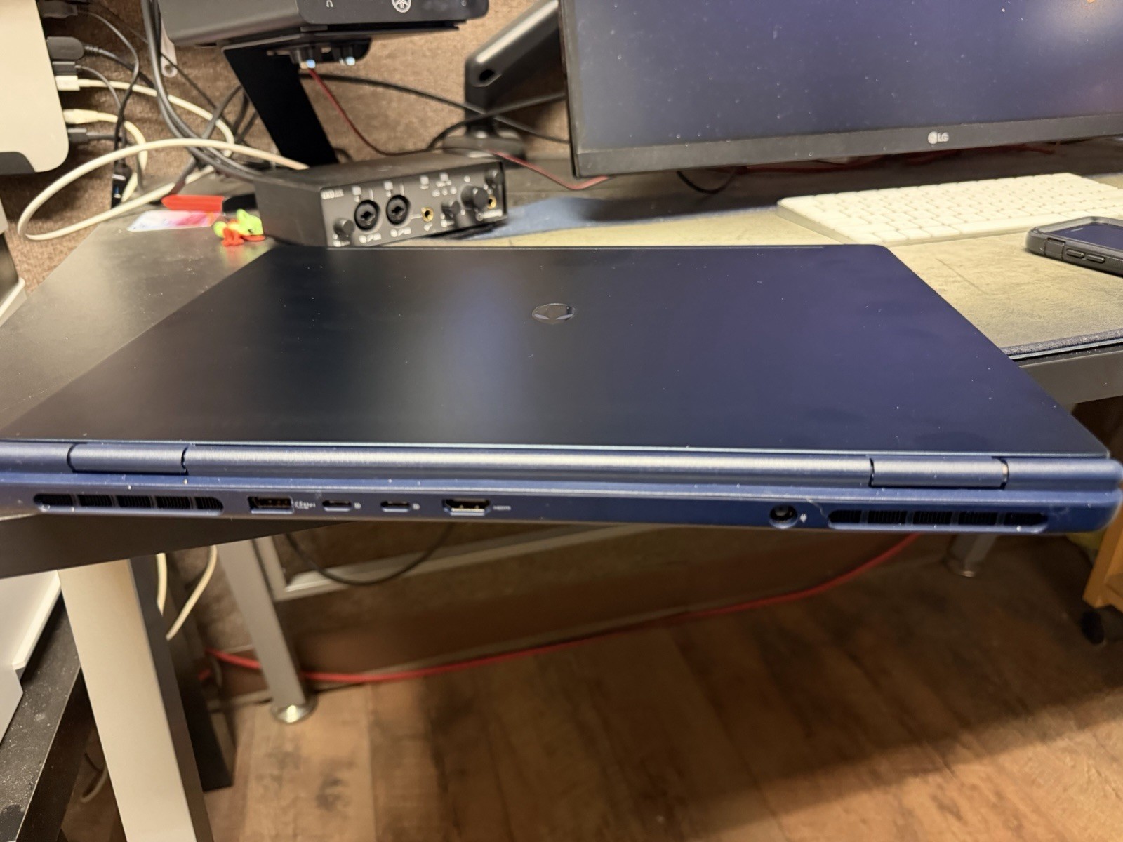 Alienware Aurora 16″ 2.5K I7 2.5 GHz AI Gaming Laptop 16gb RAM 512 Ssd