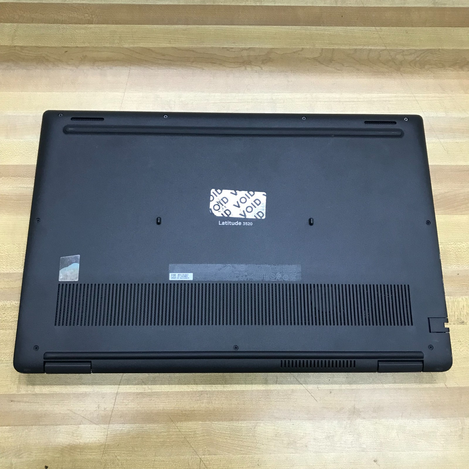 Dell Latitude 3520 15.6″ i5-1135G7 2.4GHz 8GB RAM 256GB SSD (Windows 11 Pro)