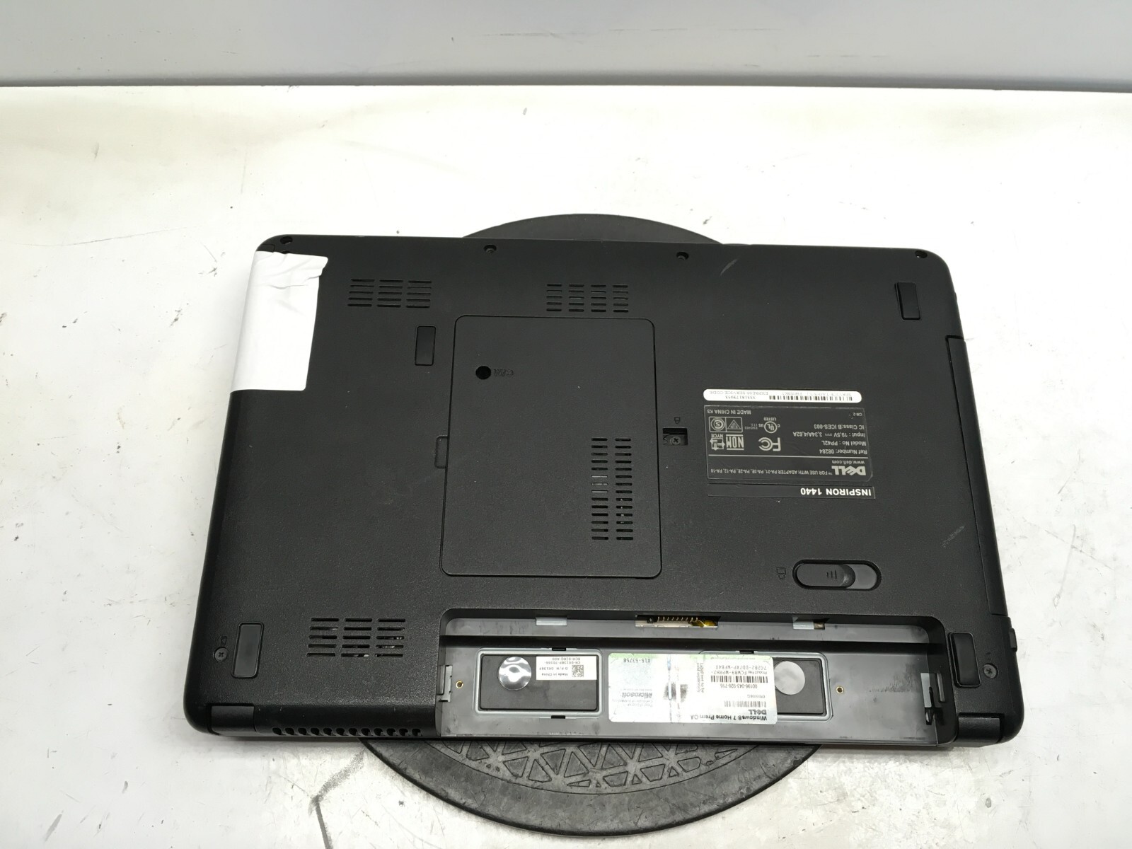 Dell Inspiron 1440 Intel Pentium Dual-Core T4400 2.2GHz 4 GB NO HDD No Batt