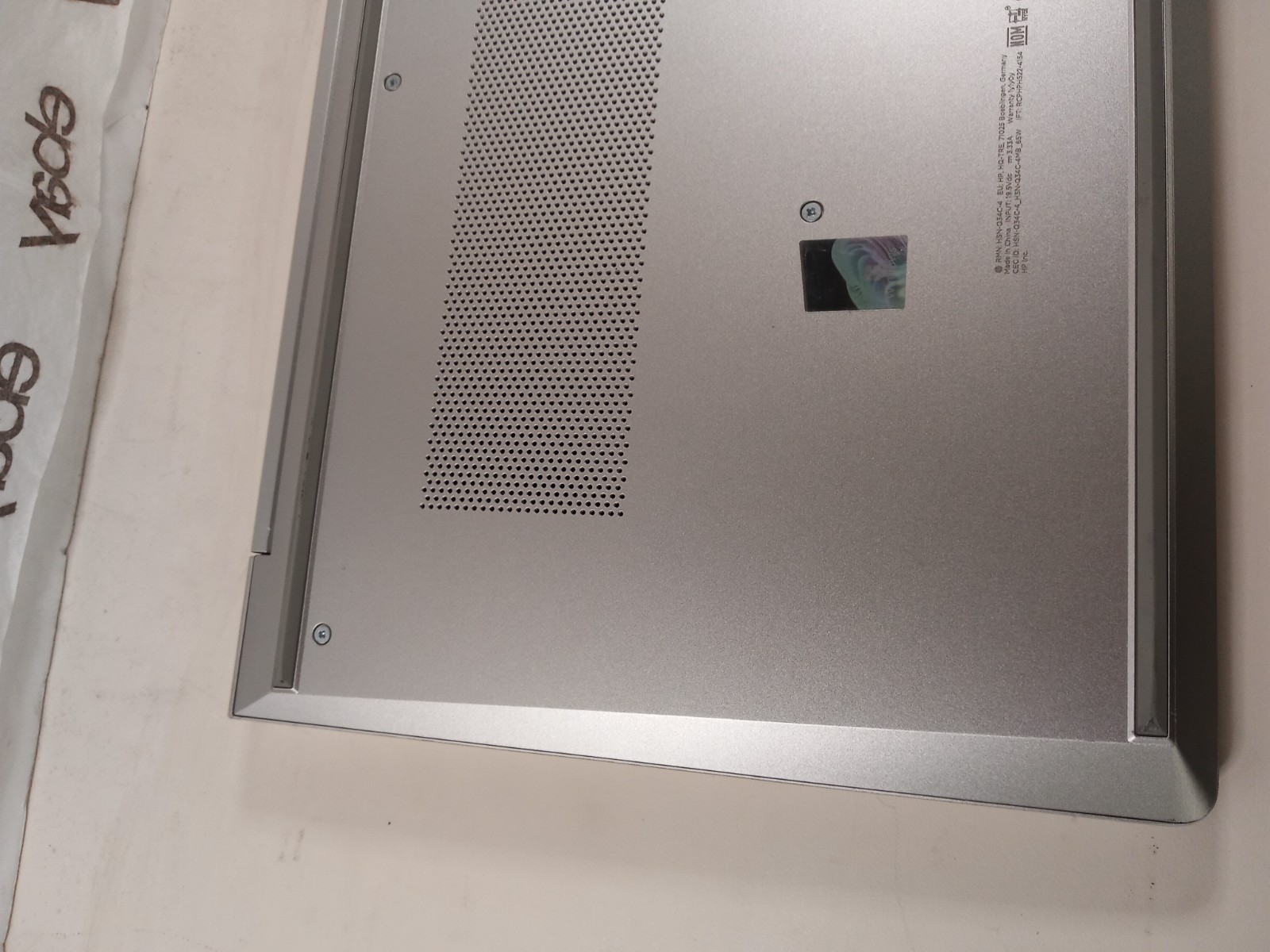Hp ProBook 450 G10 | Ryzen 7 7730U | 8GB RAM | LCD BLEMISH | READ DESC