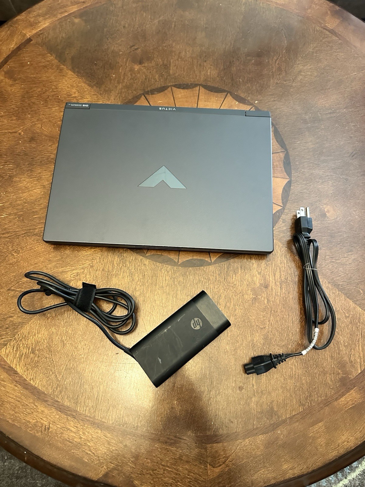 HP Victus 15 Ryzen 5 5600 H Process 8GB 512GB AMD Radeon RX 6500 M Graphics