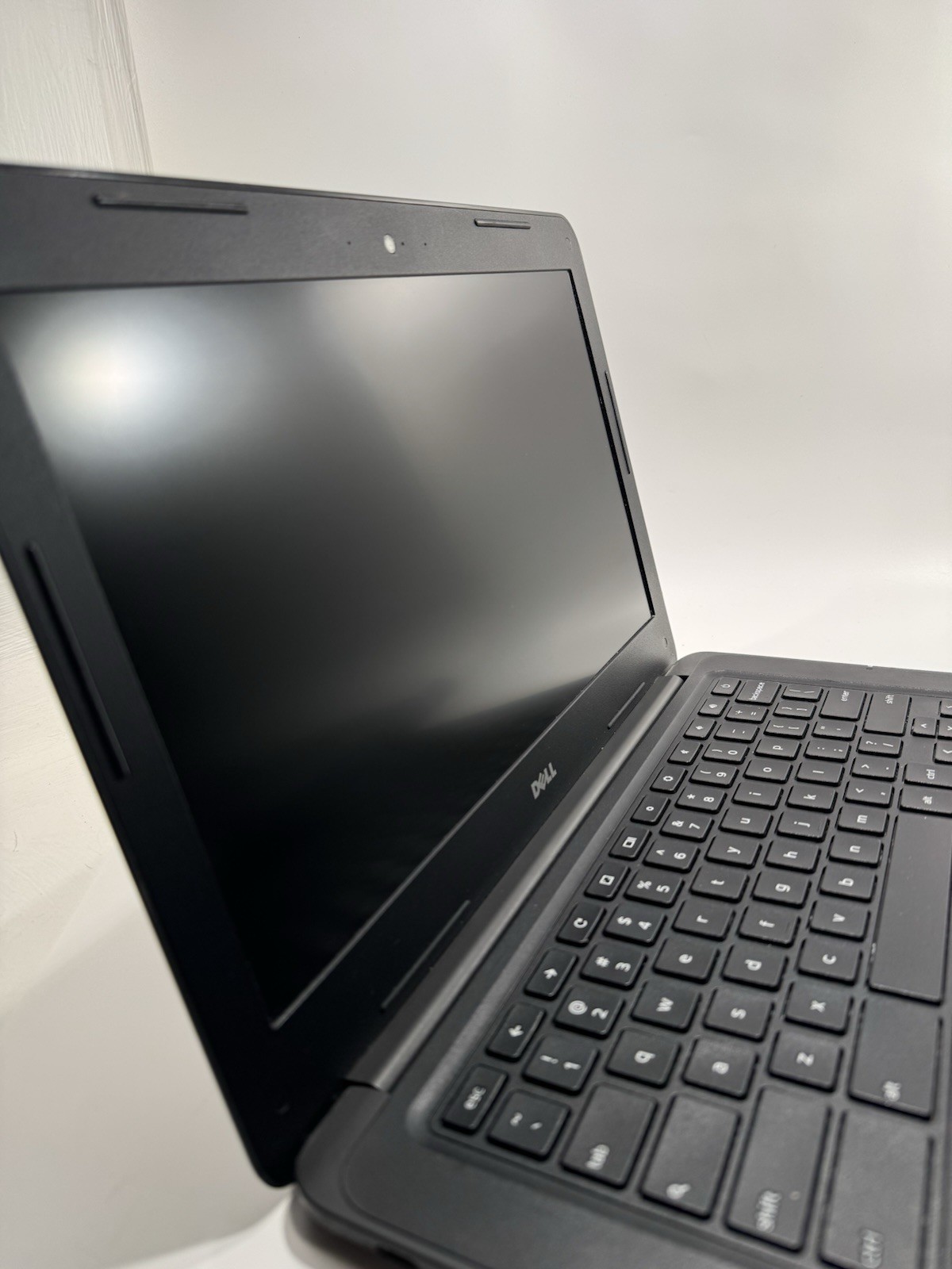 *READ* Dell Chromebook 13 3380 P80G 13.3″ Intel i3-6006U @2.0GHz 16GB eMMC