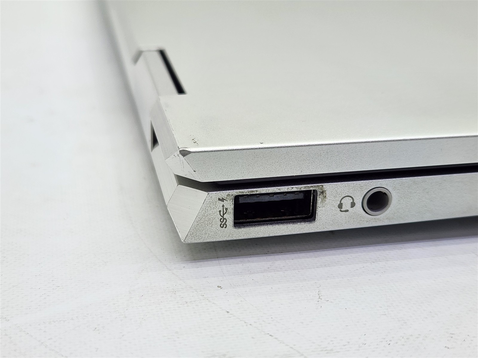 HP Elite x360 1040 G8 Touch Core i7-1185G7 16GB RAM 512GB SSD 2IN1~NO AC ADAPTR~