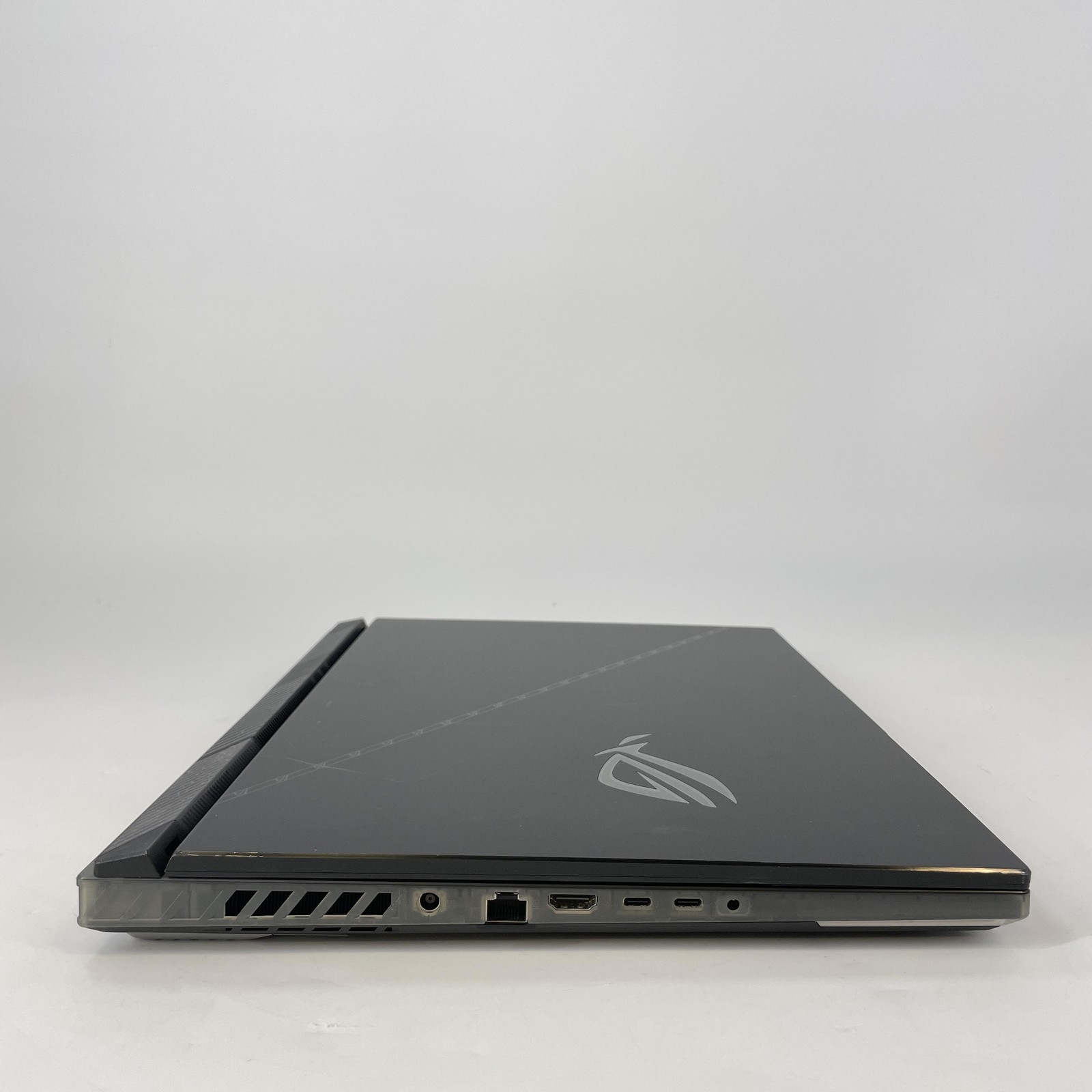 Asus ROG Strix Scar 18 G834 240Hz QHD+ 2.2 GHz i9-13980HX 32GB 2TB SSD RTX 4090